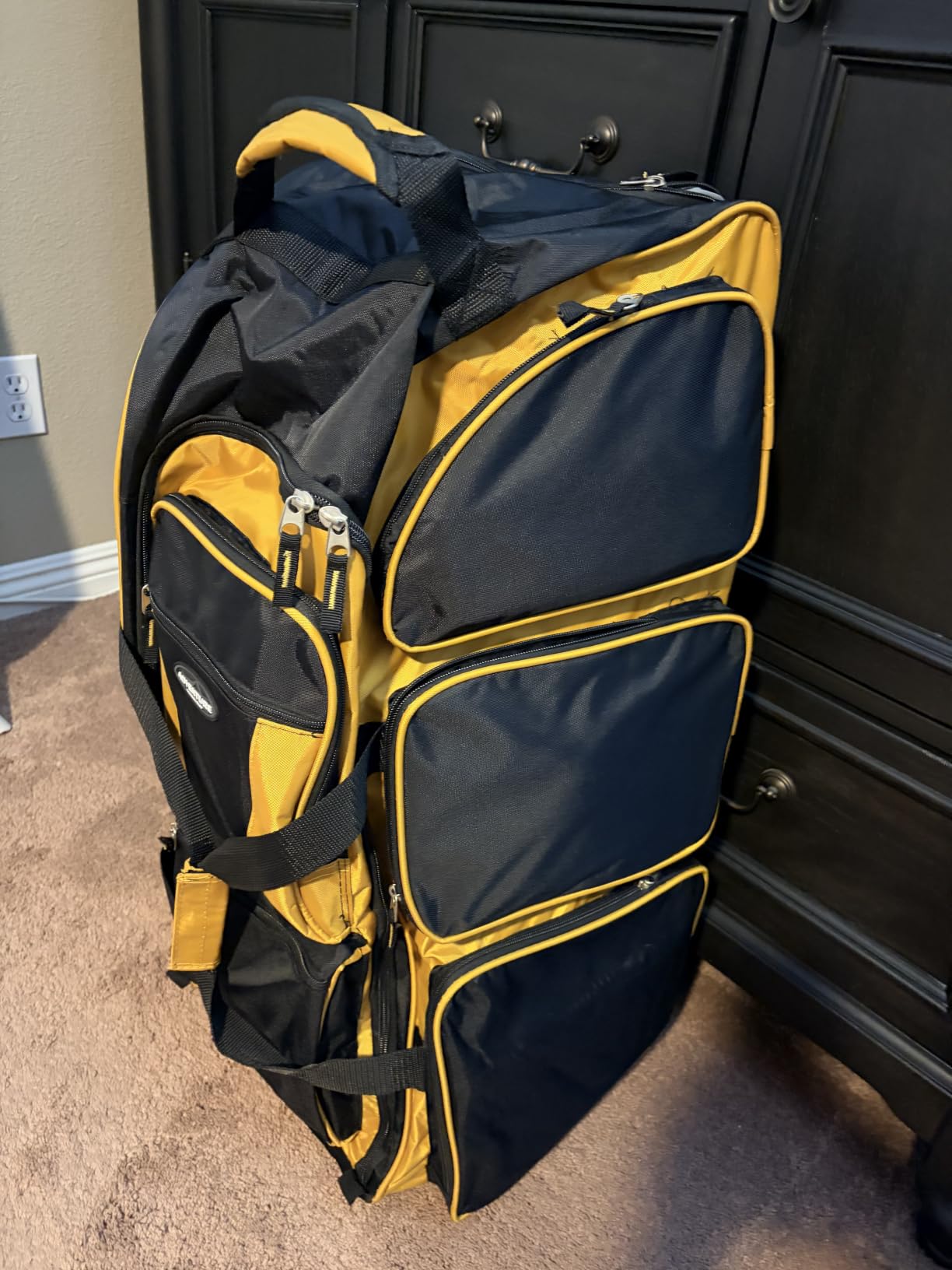 Travelers Club Xpedition 30 Inch Multi-Pocket Upright Rolling Duffel Bag customer photo 2
