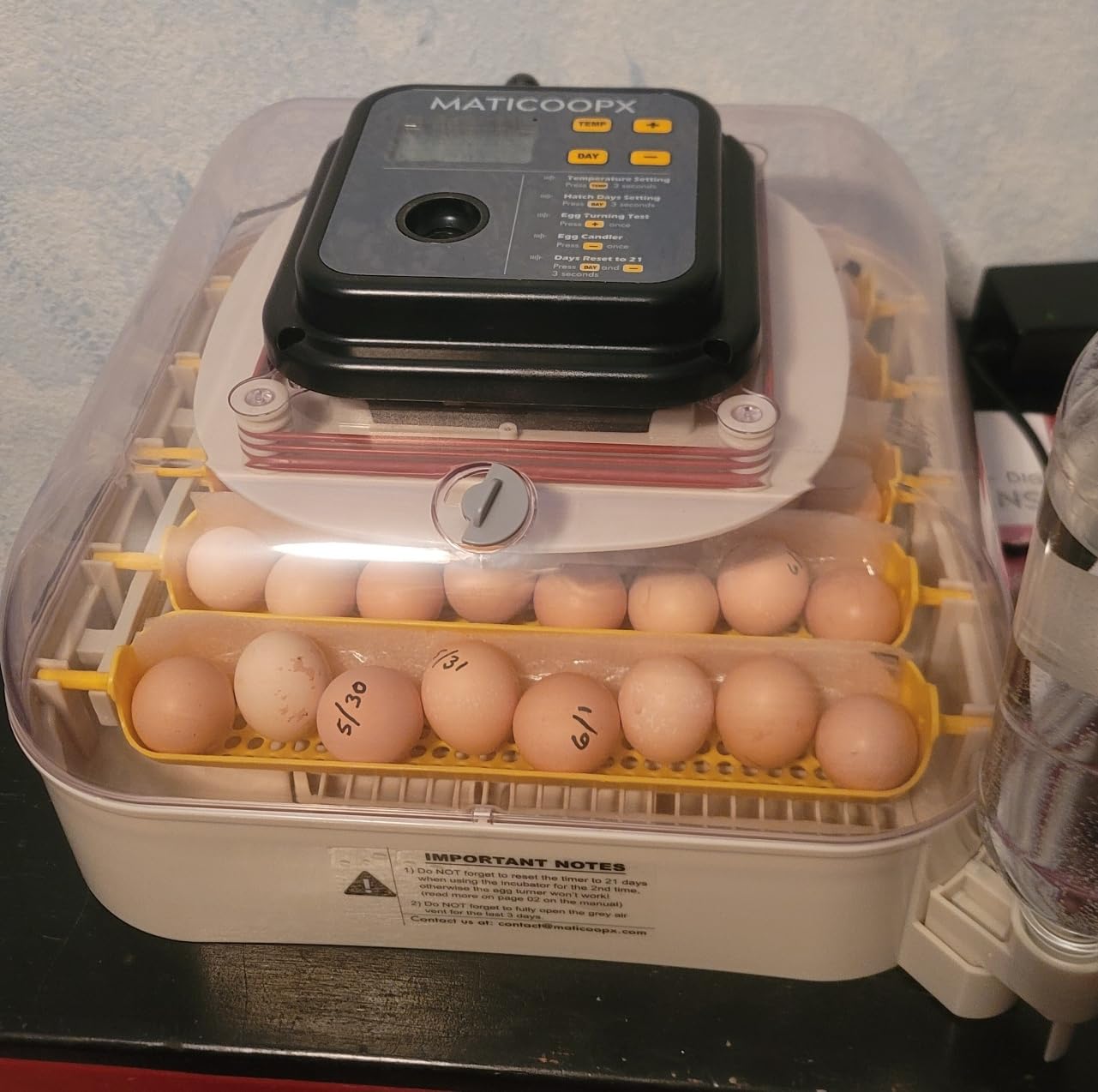 MATICOOPX 30 Egg Incubator with Humidity Display, Egg Candler, Automatic Egg Turner, for Hatching Chickens customer photo 2