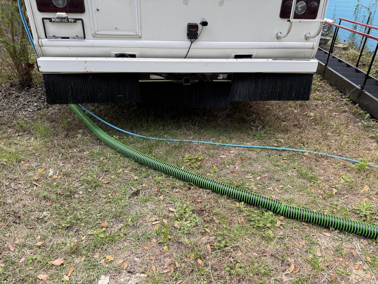 Camco EvoFlex2 50-ft RV Drinking Water Hose | Lightweight RV Drinking Water Hose Reinforced w/ Fabric - Contains No Lead, No BPA & No Phthalate - Abrasion Resistant (22579) customer photo 1
