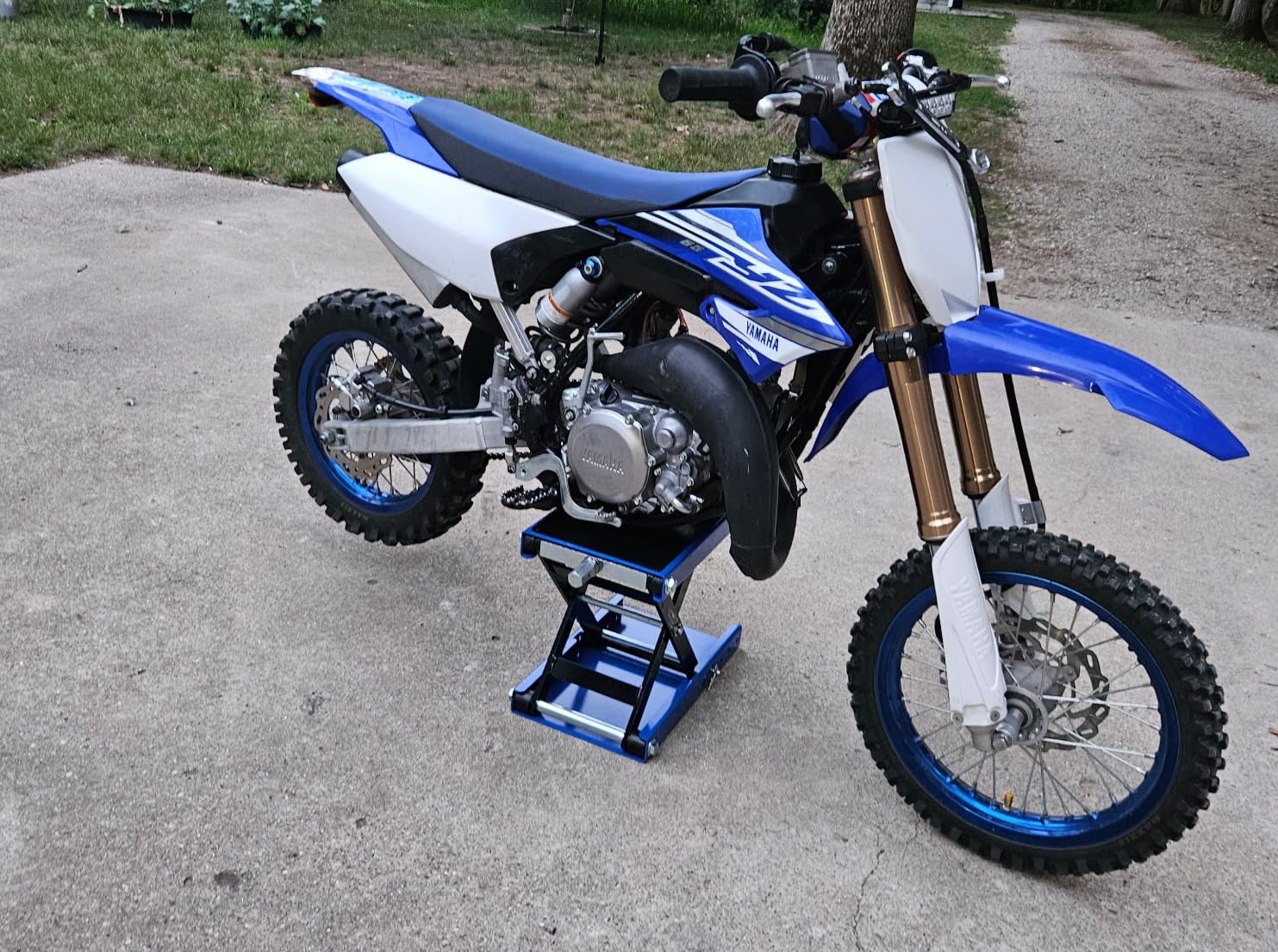 OMT Motorcycle Lift, 1100lb Scissor Jack Stand for ATV Dirt Bike Cruiser with Wide Deck, Crank Hoist T Handle, 3.7-14.6 Inch Lift customer photo 2