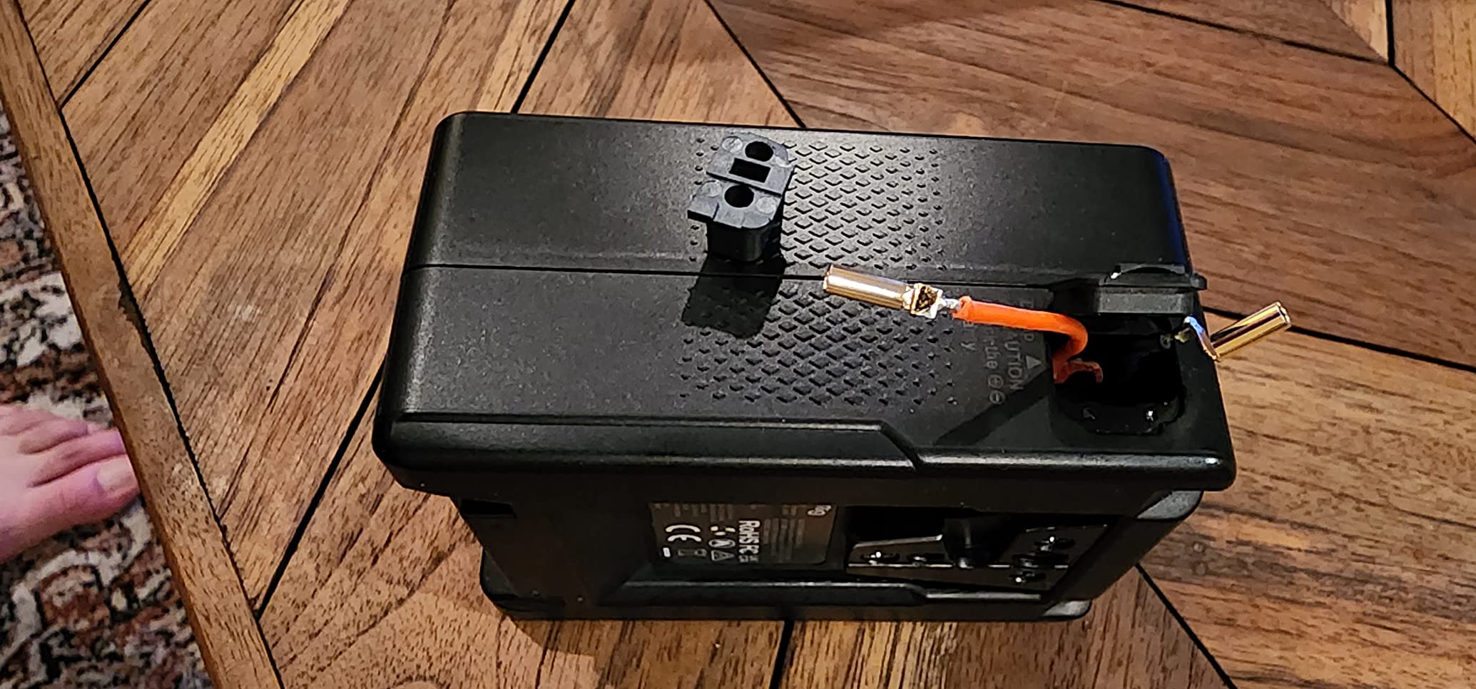 SMALLRIG V Mount Battery VB99, 99Wh / 6800mAh V Lock Battery with 100W Output, 2H Full Charge, with USB-C, D-TAP, USB-A, Dual DC Port, OLED Screen, for Camera, Camcorder, Monitor, Video Light customer photo 2