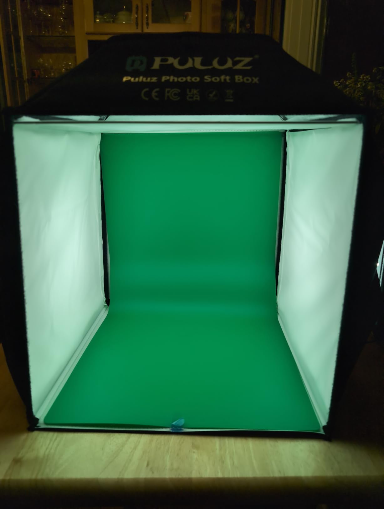 PULUZ Upgraded 16x16 inch Photo Light Box, 480 LEDs Photo Studio Tent Soft Box, CRI 95+ Dimmable Shooting Box with 4 Backdrops for Product Photography customer photo 1