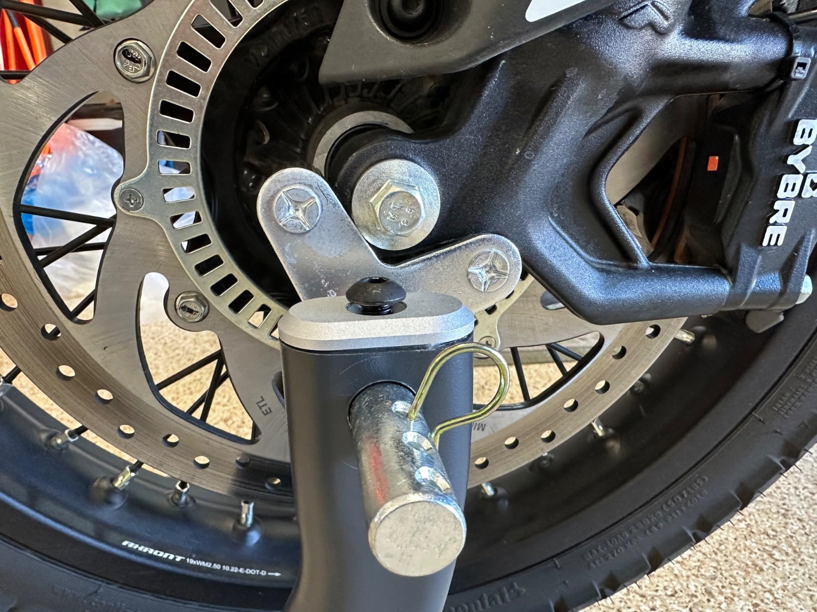 Oxford ZERO-G - Rear Dolly Paddock Stand Motorcycle Workshop Equipment with Casters customer photo 1