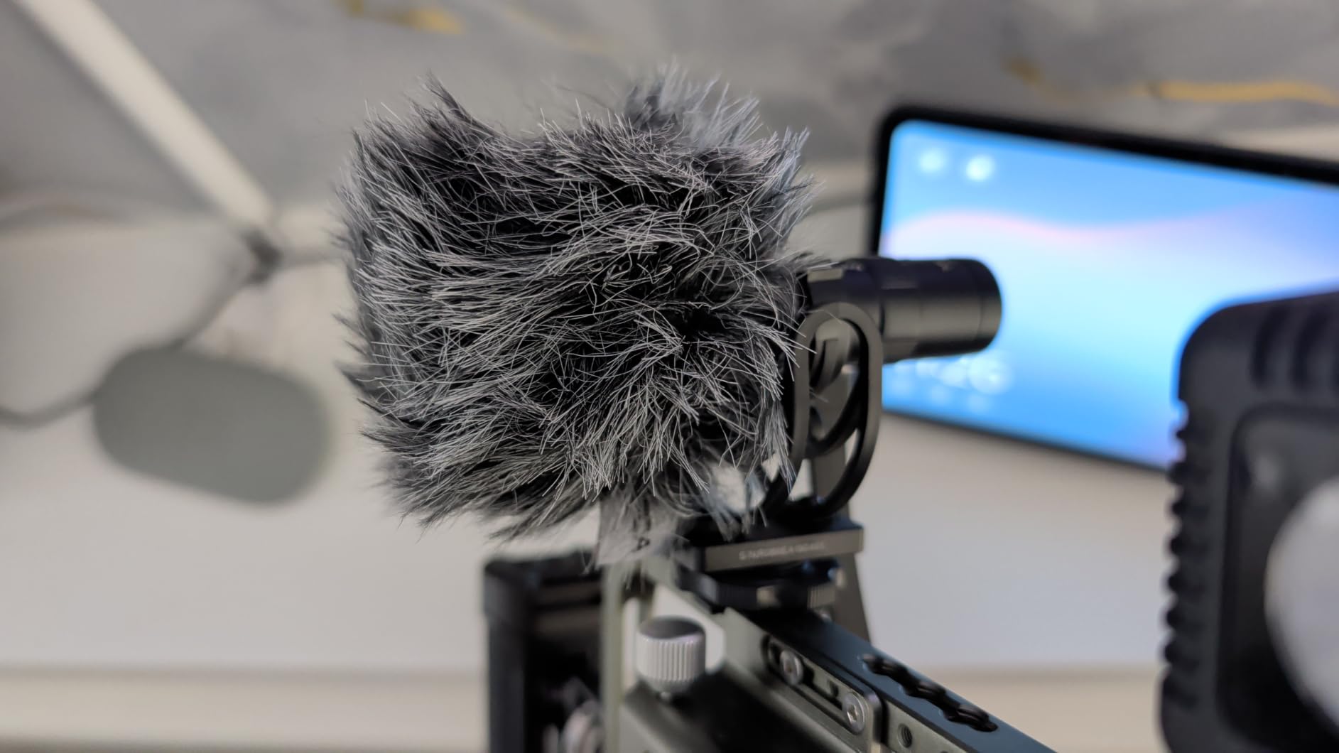 COMICA VM10 PRO Universal Video Microphone - Adjustable Gain, USB C Digital Output customer photo 1