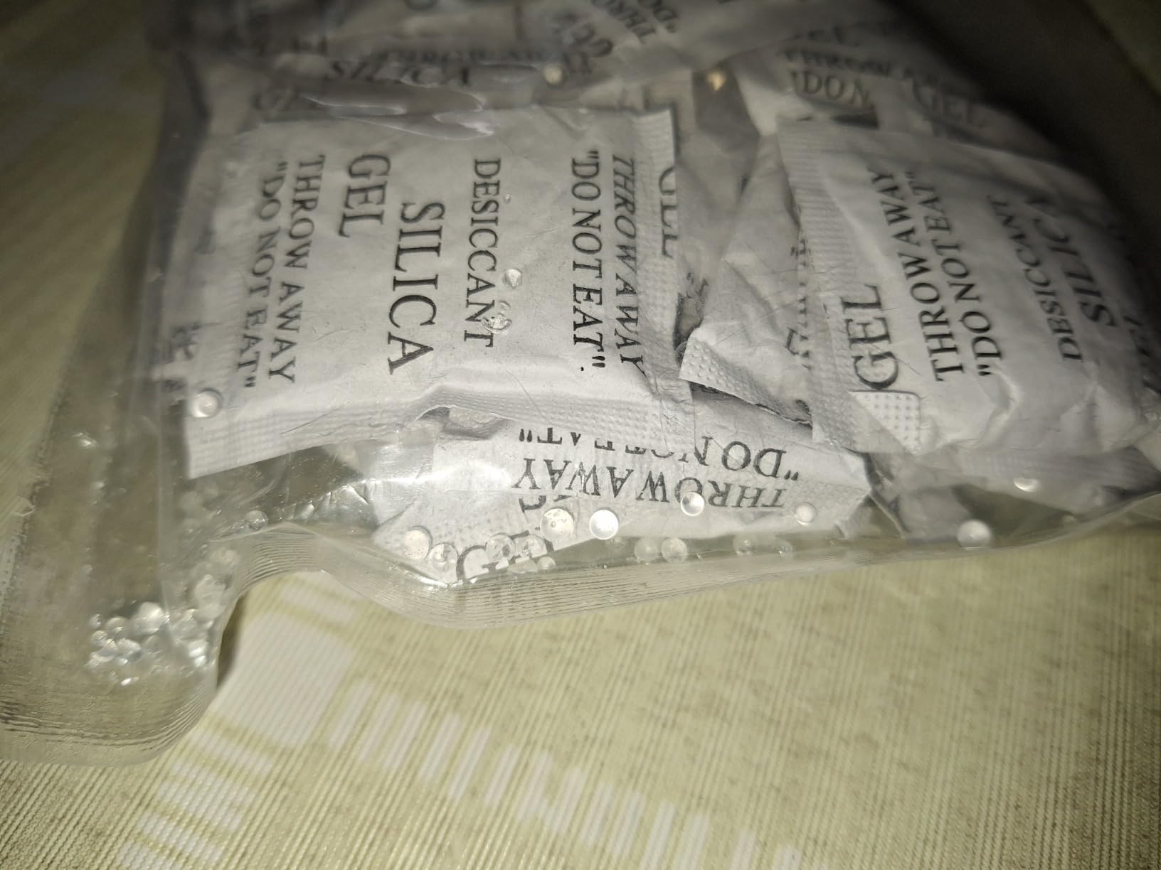Silica Gel Packets, 50PCS 5 Gram Premium Transparent Desiccant Packs for Storage, Moisture Absorbers for Control Absorbing, Desiccant Dehumidifiers Bags for Electronics, Clothes Shoes, Jewelry, Spices customer photo 2