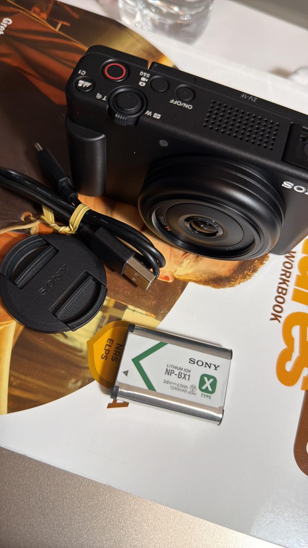 Sony ZV-1F Compact Digital Camera 4K Video White customer photo 1