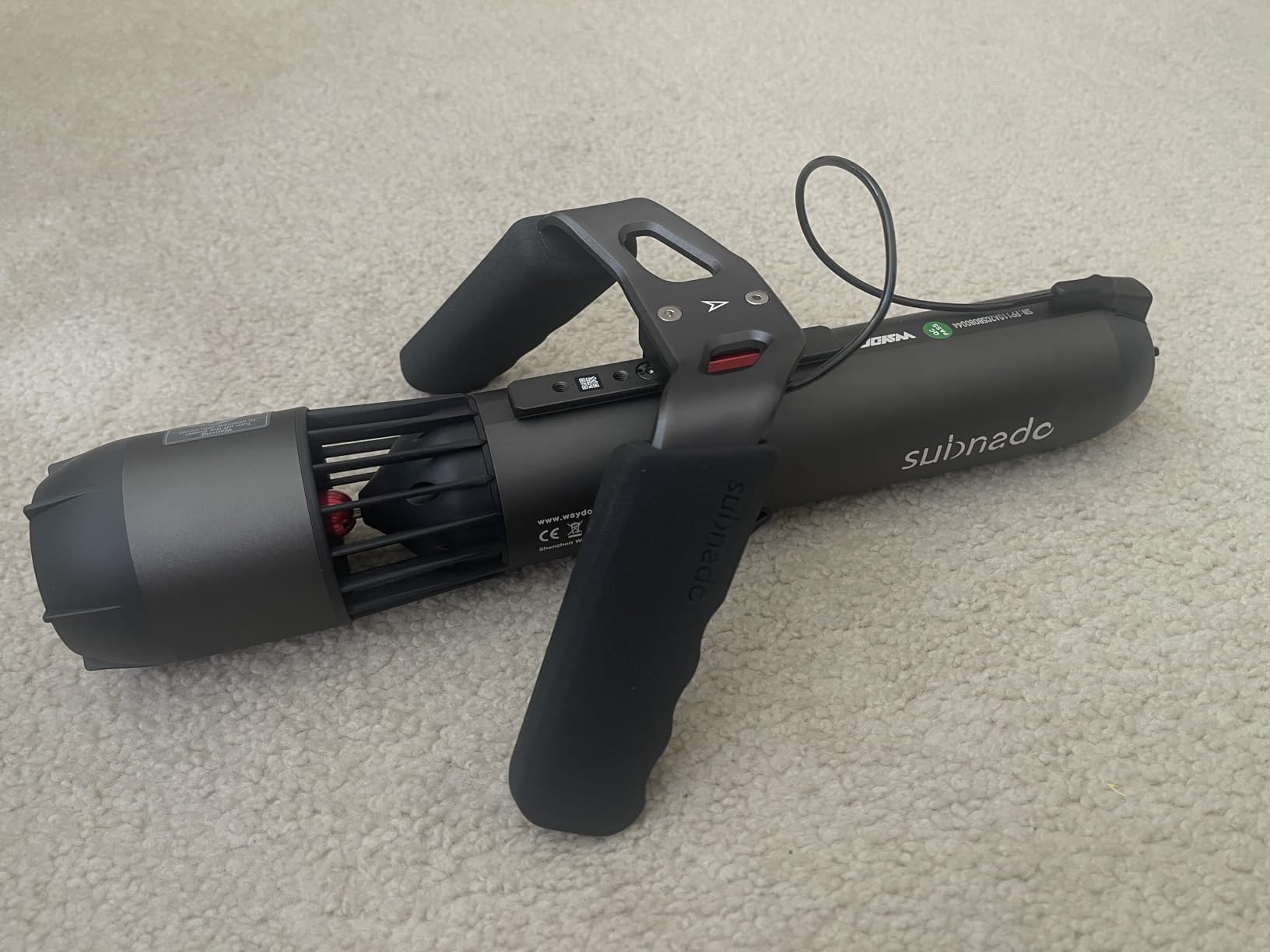 Waydoo Subnado Underwater Scooter, Sea Scooter with Thumb Control for SUP Paddle Board, Pool, Diving & Snorkeling, Compact & Portable Water Scooter for Adults & Kids, Gray/Red customer photo 2