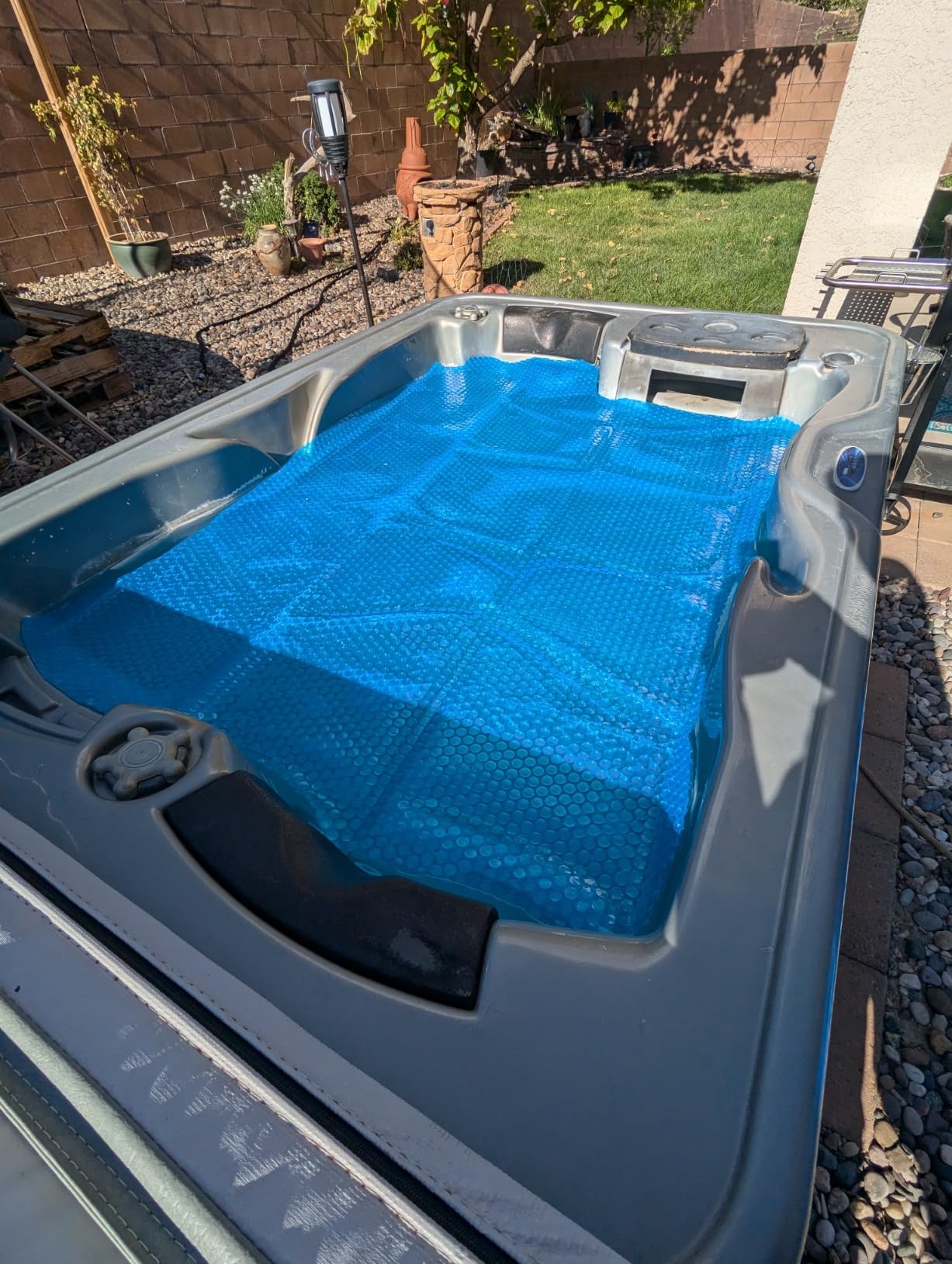MADHOLLY 7×7FT Square 16Mil Heavy-Duty Spa Hot Tub Cover for Heat Retention | Bubble Solar Blanket, for Preventing Water Evaporation, Easy to Cut and Clean customer photo 1
