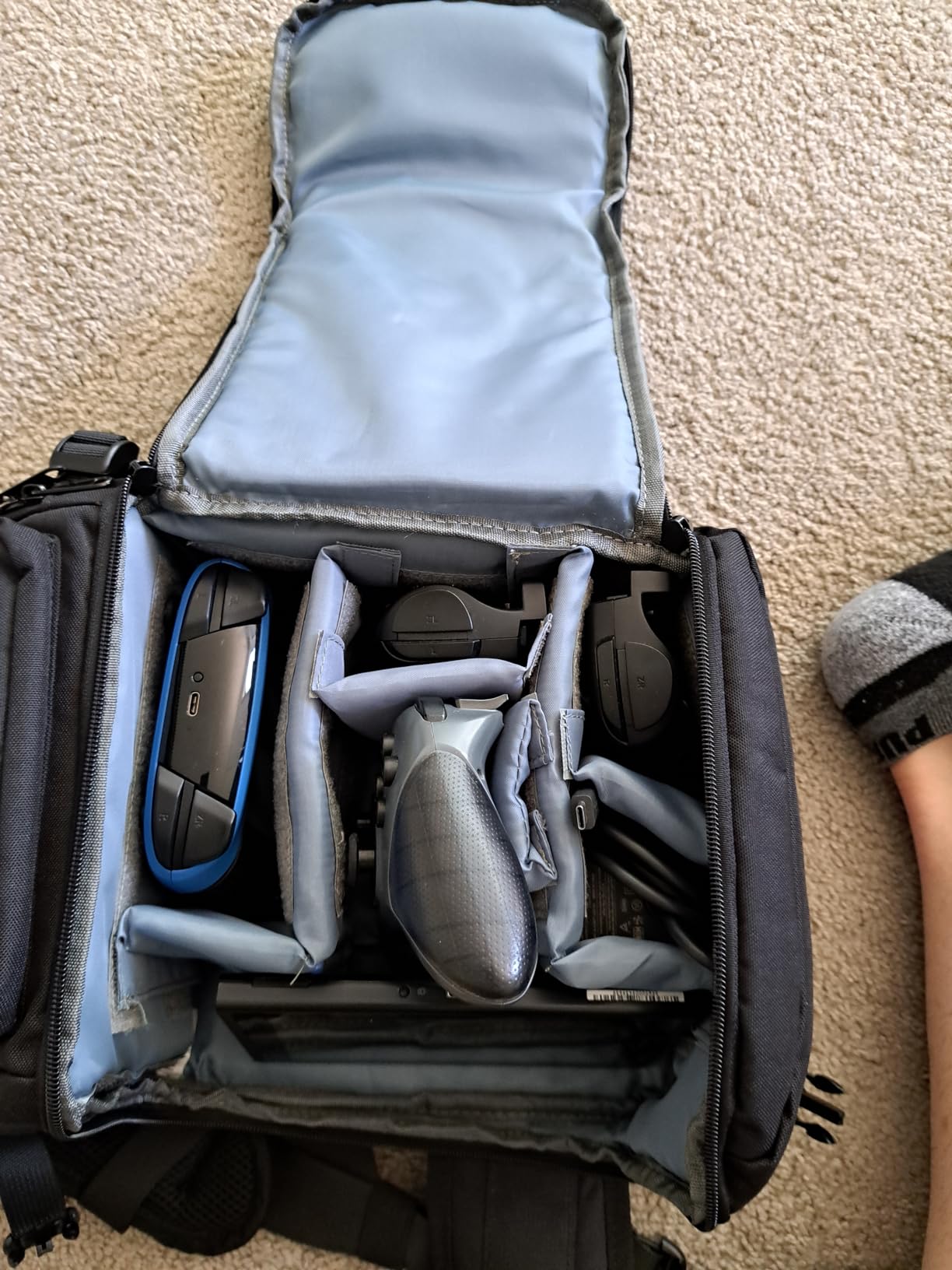 MOSISO Camera Sling Bag, DSLR/SLR/Mirrorless Tactical Camera Crossbody Bag Case Photography Slingpack with Tripod Holder & Removable Modular Inserts Compatible with Canon/Nikon/Sony/Fuji, Black customer photo 2