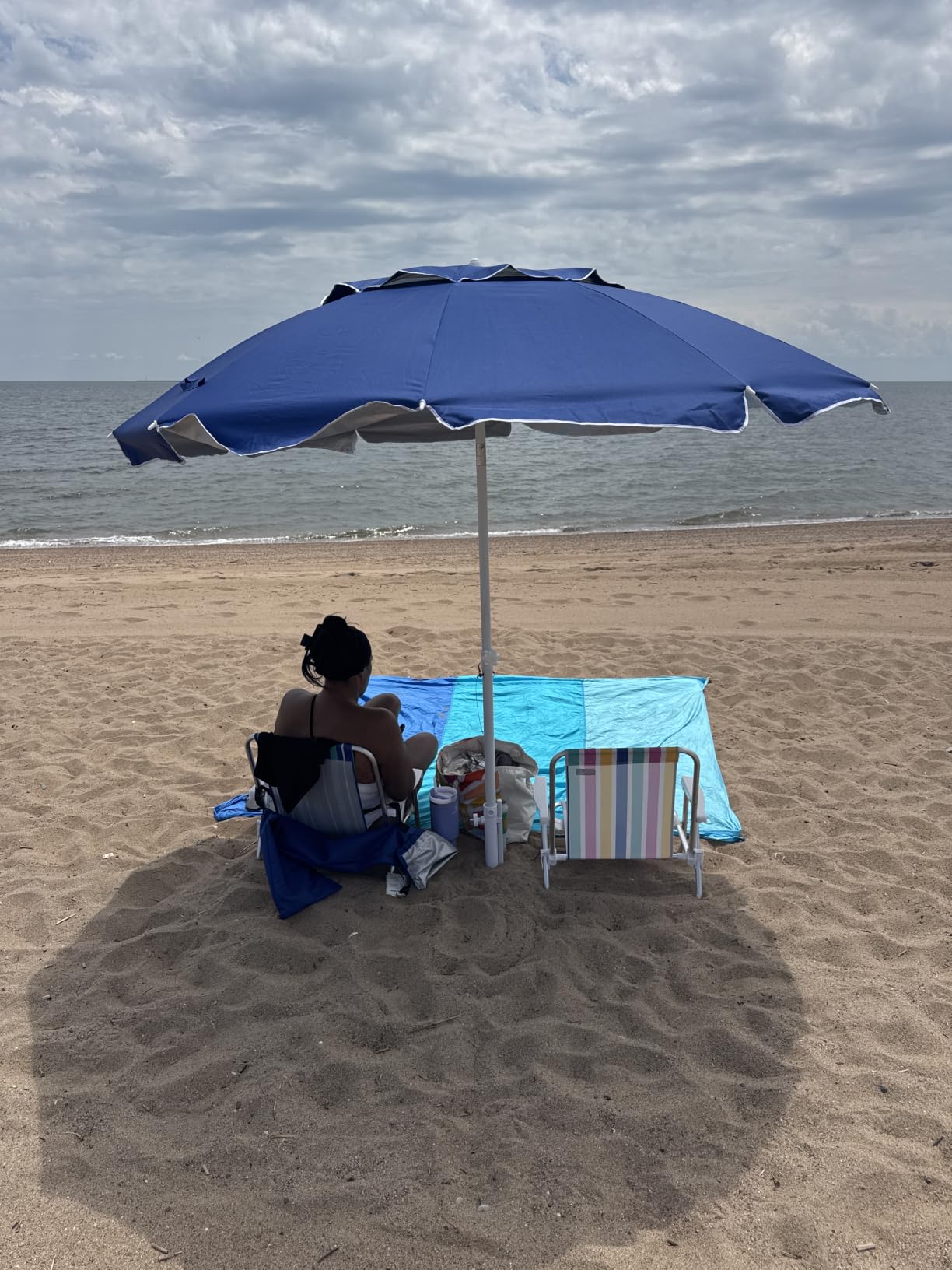 AMMSUN 8 Feet Large Beach Umbrella with Sand Anchor Heavy Duty High Wind Portable Outdoor Umbrellas UV 50+ Protection Air Vent Tilt Patio Garden Pool customer photo 2