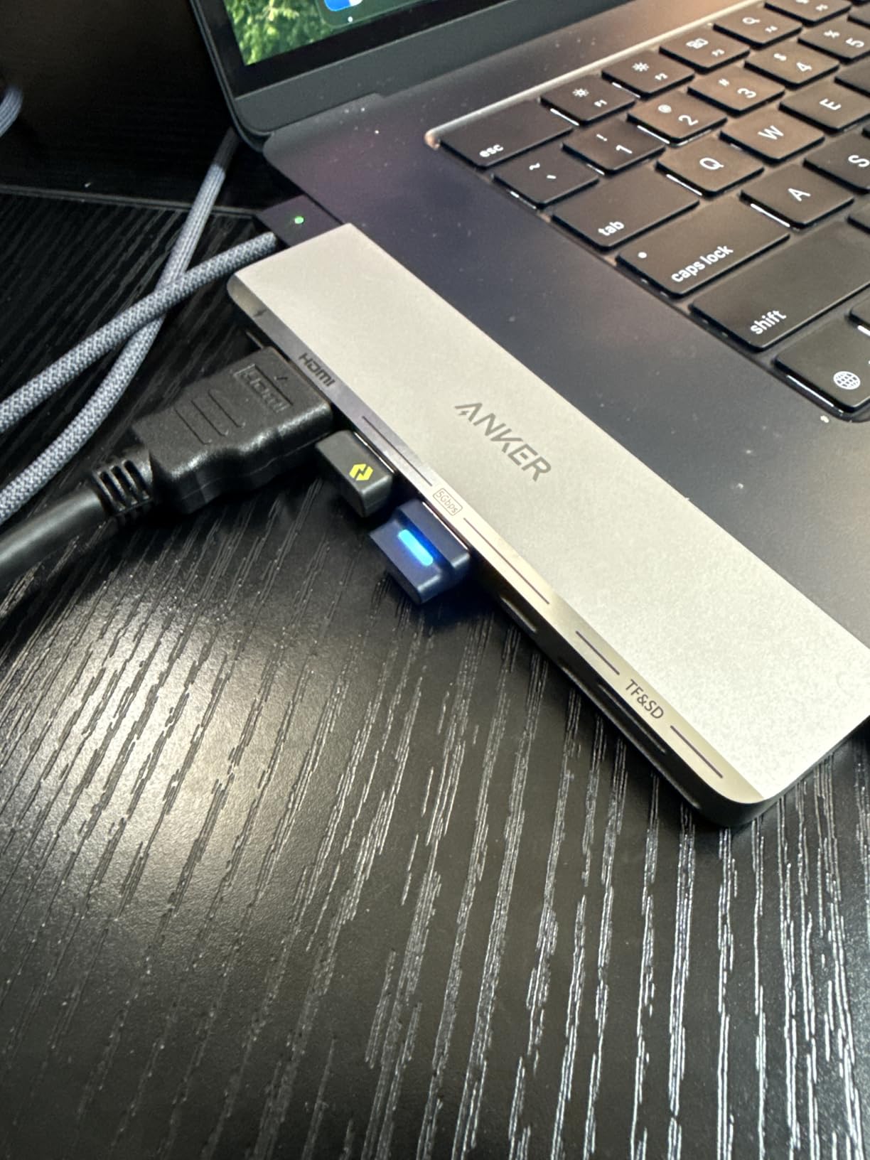 Anker USB-C Hub for MacBook, 7-in-2 Mac Dock with 4K@60Hz HDMI | Thunderbolt 4 Compatible, USB-C and 2 USB-A 5Gbps Data Ports, for MacBook Pro, MacBook Air M4/M5 and More (Not Work with Neo) customer photo 1