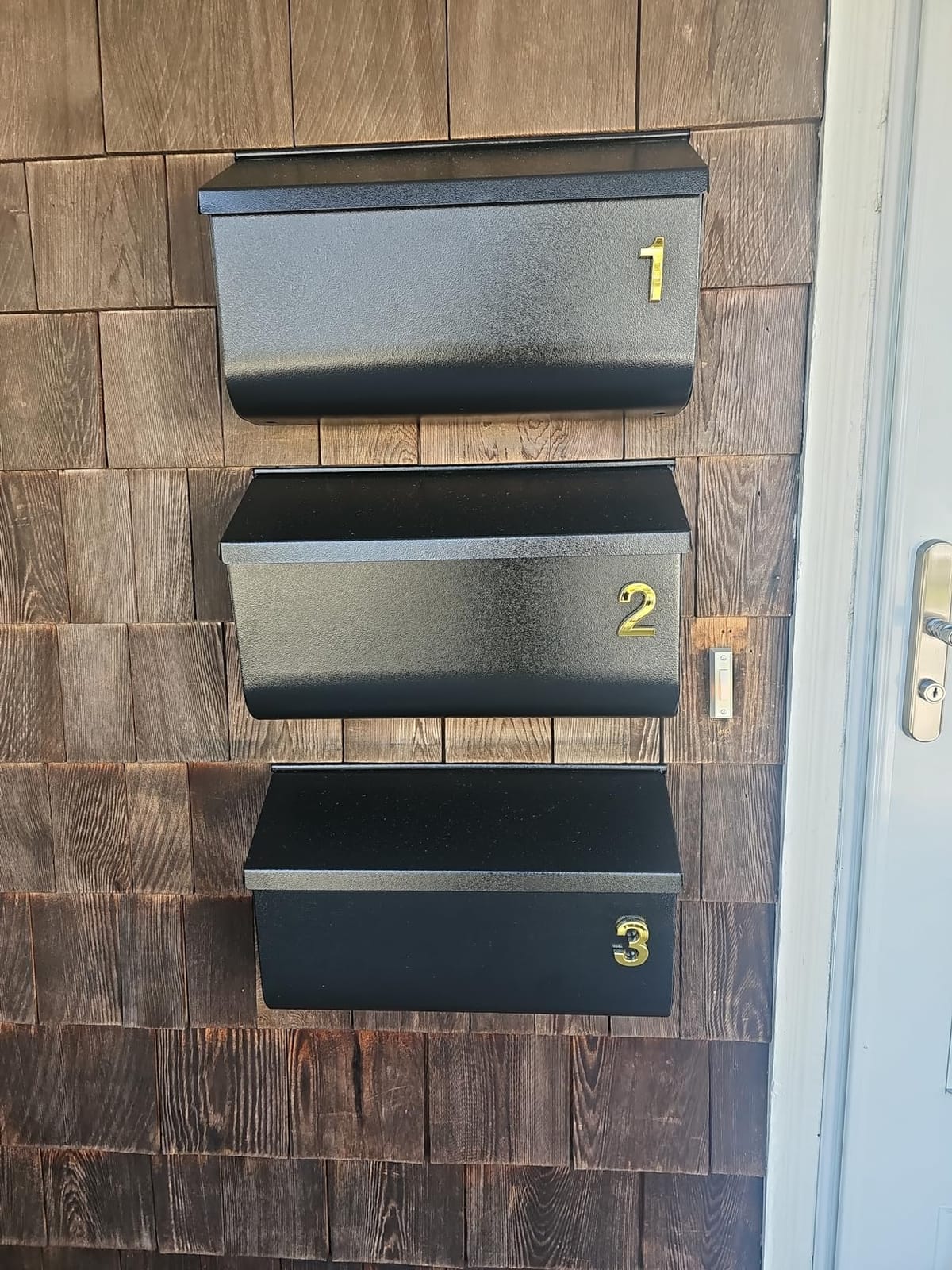 Architectural Mailboxes Woodlands Steel Wall Mount Mailbox, Textured Black | Galvanized steel build for outside with weather-resistant outdoor construction and a rust-resistant powder-coat finish. customer photo 1