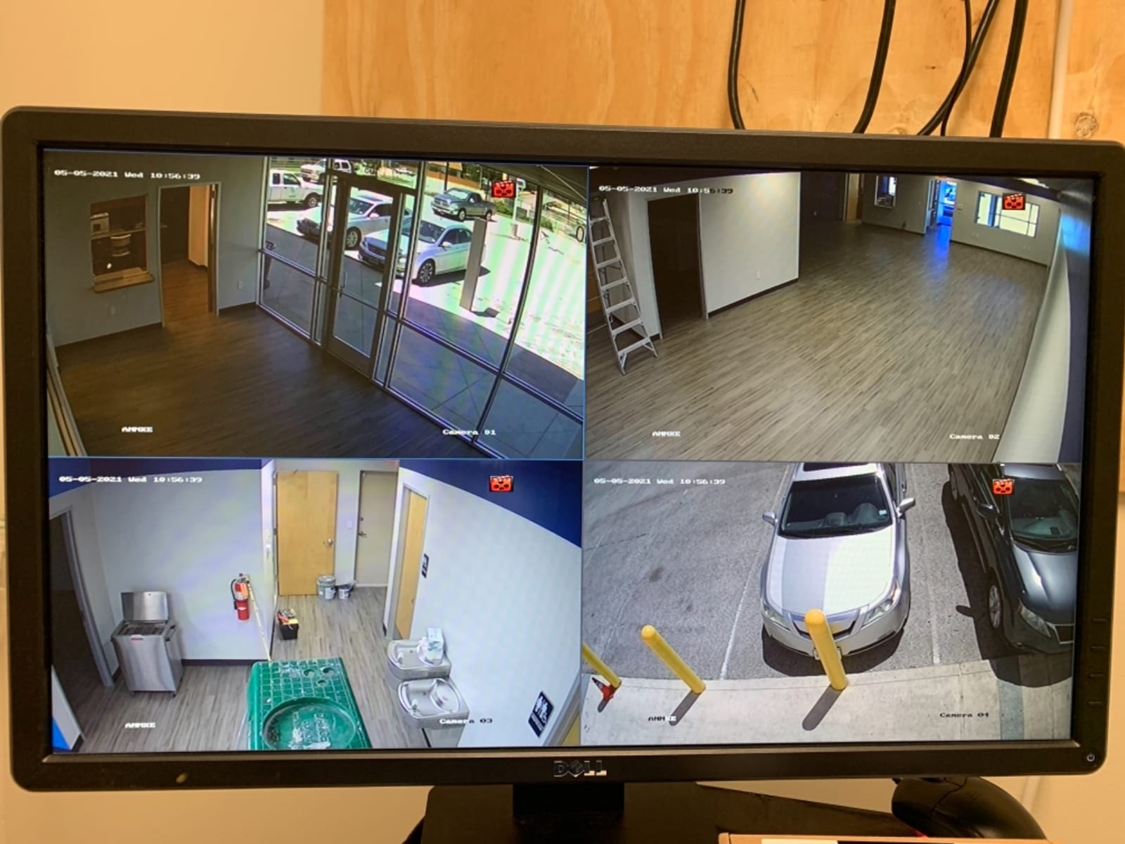 ANNKE 8CH 3K Wired Security Camera System with Smart Dual Light, 2TB HDD | 8pcs 5MP (2960 * 1665) CCTV Analog Cams, AI Human/Vehicle Detection, Built-in Mic, Color Night Vision, IP67, 24/7 Recording customer photo 1