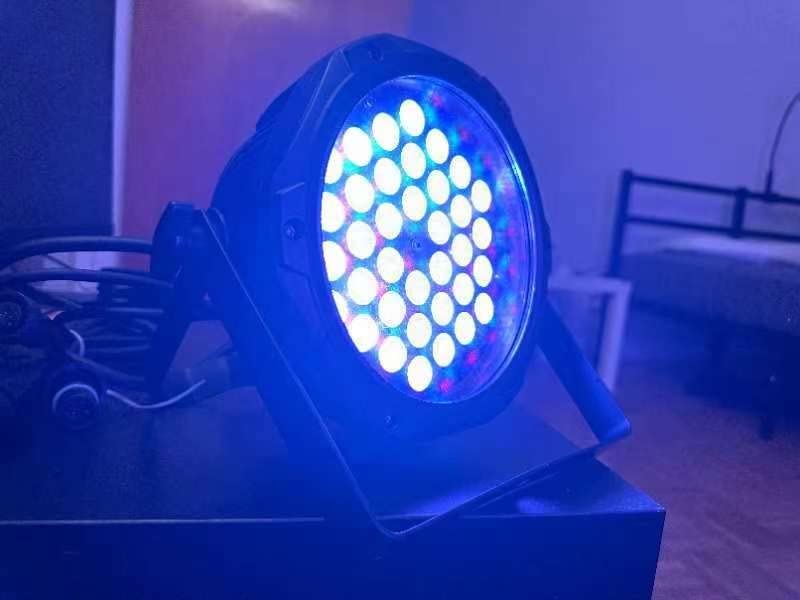 HOLDLAMP Outdoor Waterproof LED Stage Lights Par Can Light Uplighting, RGB 3-in-1 Uplights for Events, DMX Control Sound Activated Strobe Light for Christmas Party Bar Church DJ Wedding (1 Pack) customer photo 2