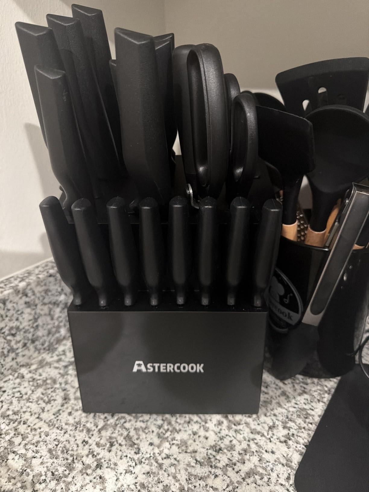 Knife Set, Astercook 21 Pieces Knife Sets for Kitchen with Block, Dishwasher Safe Kitchen Knife Set with Built-in Sharpener, German Stainless Steel Black Knife Block Set, Fathers Day Gift for Men customer photo 1