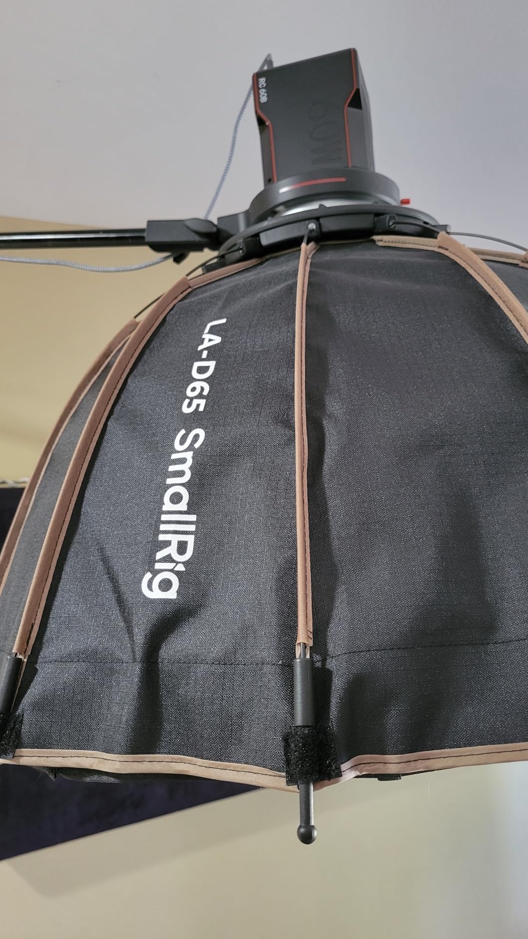 SmallRig 23.6in Quick Release Parabolic Softbox Photography Lighting Kit | Bowens Mount Soft Box for SMALLRIG for Neewer for Aputure for Amaran for Godox COB Lights Speedlight Flash, LA-D65 customer photo 2