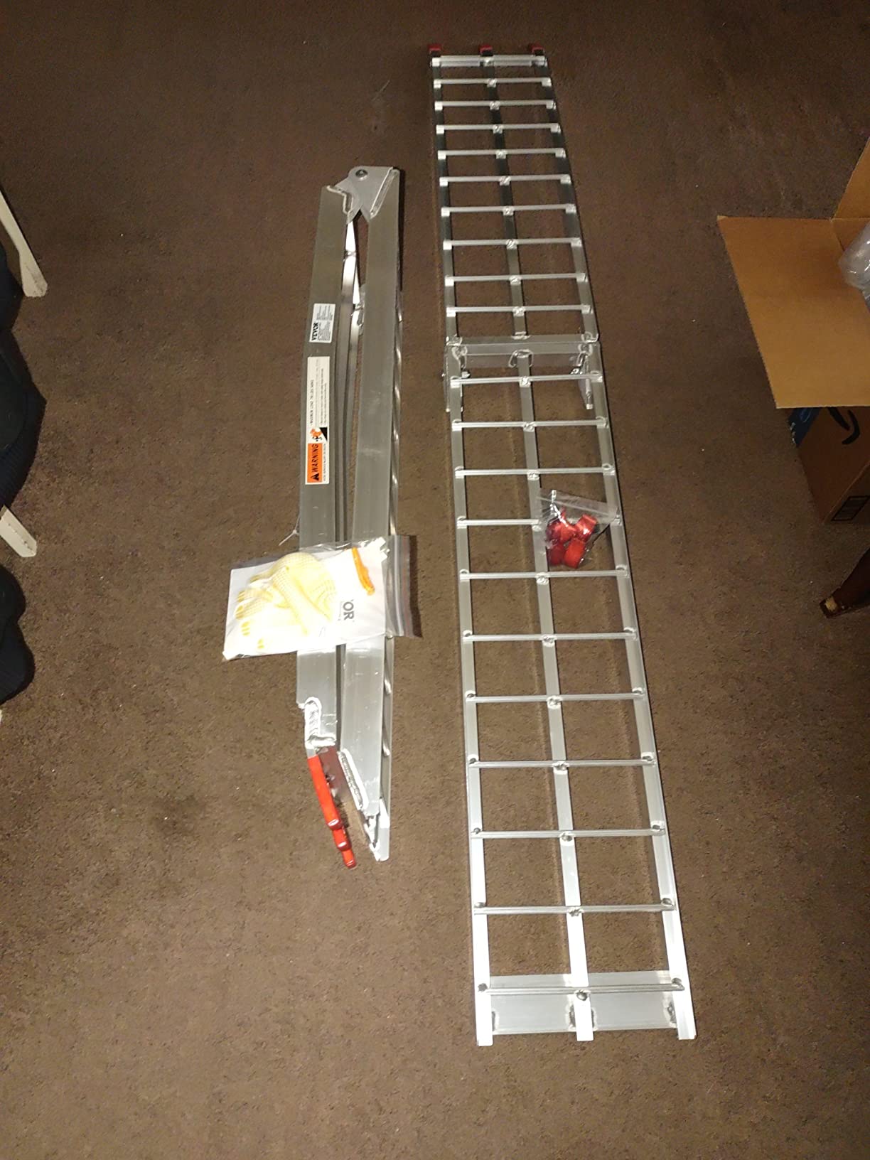 VEVOR 7.5ft Aluminum Ramps, 1500 lbs Folding Loading Ramps (2 pcs Set) for Pickup Trucks Bed, Trailers Ramp with Load Straps for Dirt Bike, UTV, ATV, Trucks, Lawn Mowers, Cargo Trailer, 89