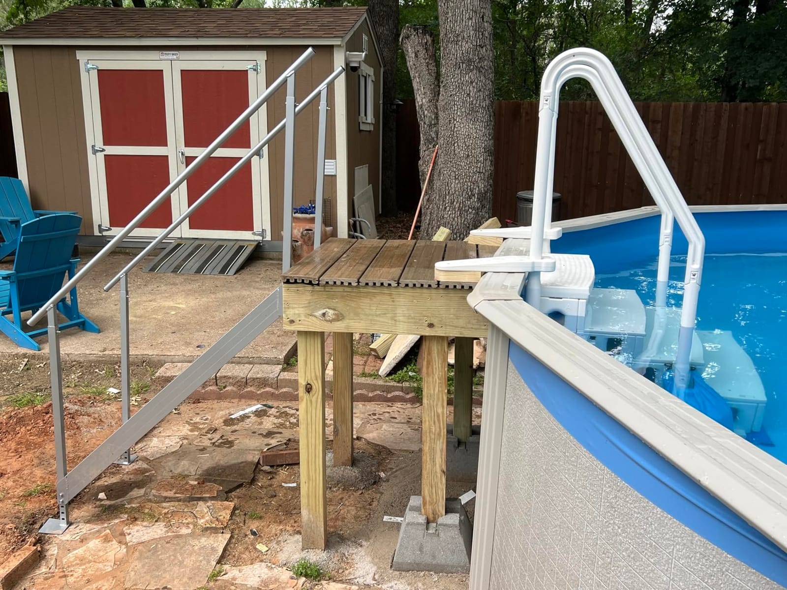 VEVOR Dock Ladder 6 Steps, 500lbs Load Pool Steps, Adjustable Height Aluminum Dock Stairs, Pontoon Boat Ladder with Handrails & Widen Nonslip Pedals for Lake/Pool/Marine Boarding/RV/House customer photo 2