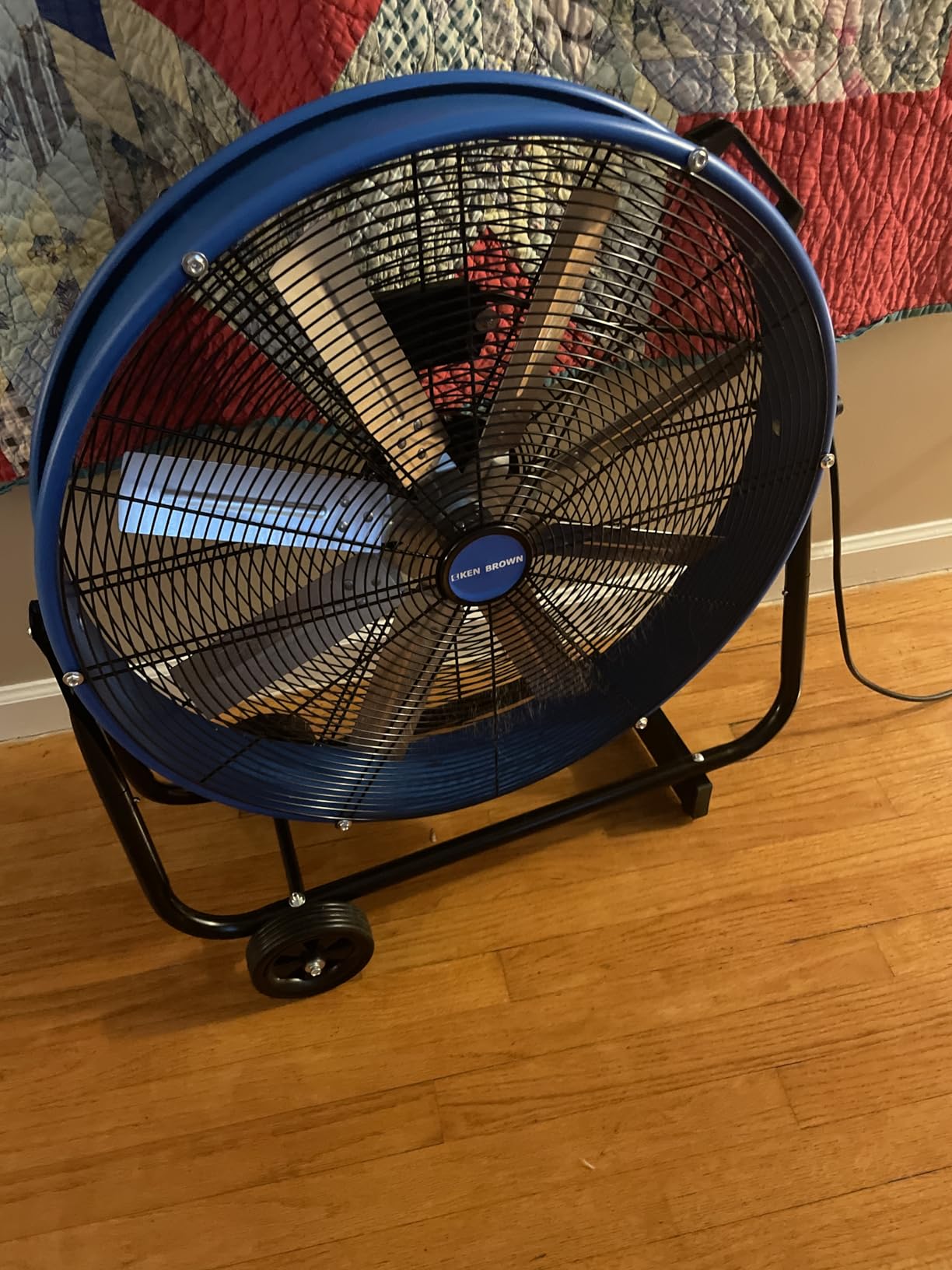 KEN BROWN 24 Inch Industrial Drum Fan, High Velocity Floor Shop Fan, Heavy Duty, 9500 CFM, 8 Blades, 3 Speeds, 360 Degree Tilt, Ideal for Industrial, Commercial, Gym, Garage Use, Blue customer photo 2