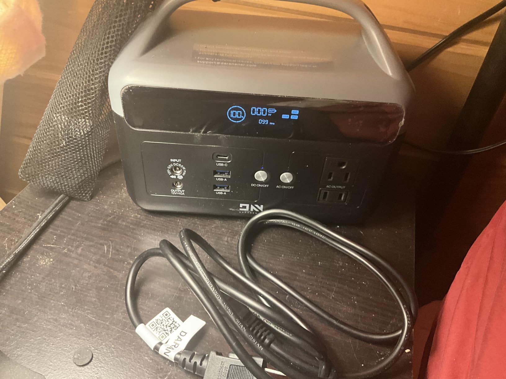 DaranEner Portable Power Station, 192Wh LiFePO4 Battery Backup Solar Generator with 2 300W (Peak 600W) AC Outlets, USB-C PD 60W Fast Charge, Power Bank for Camping, Outdoor, Home, Emergency customer photo 2