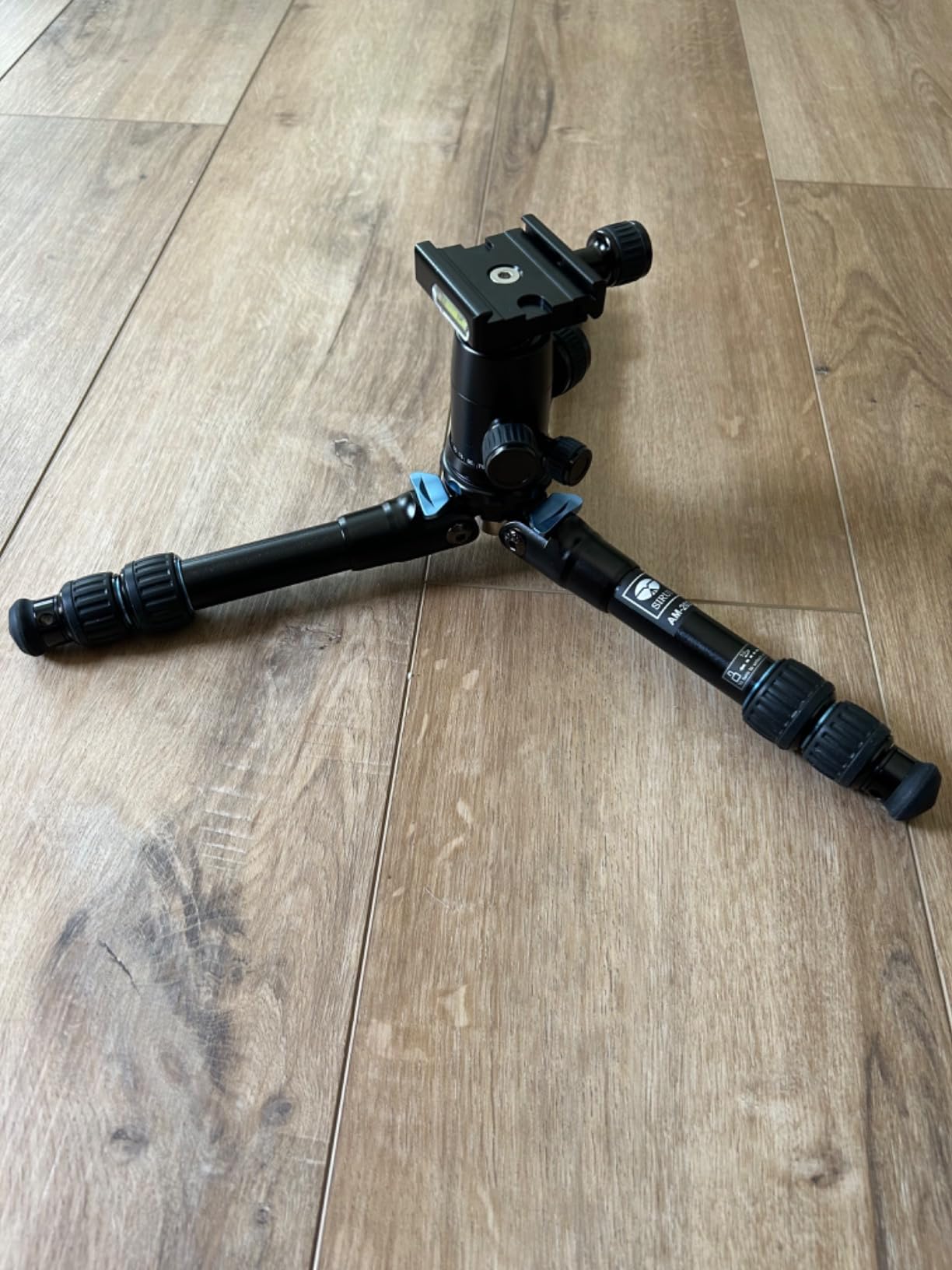 SIRUI AM-203 Aluminum Mini Travel Tripod, B00K Ball Head, 360° Panoramic | 20LB Load, 16.7