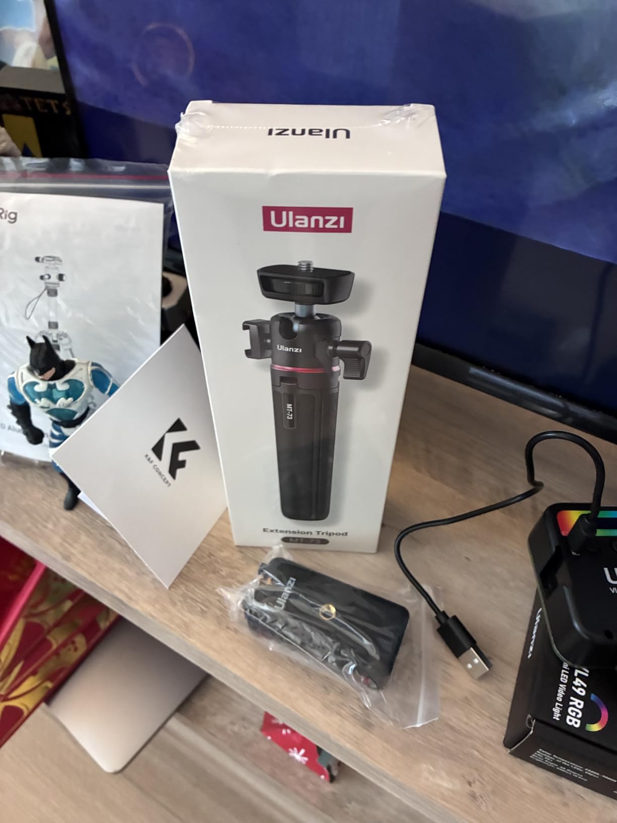 ULANZI MT-73 Extension Pole Tripod, Mini Selfie Stick Tripod Stand Handle Grip for Webcam Canon G7X Mark III Sony ZV-1 RX100 VII Cameras Vlogging | with Cold Shoe customer photo 1