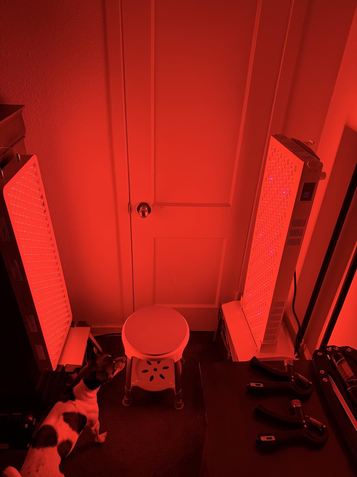 BestQool Red Light Therapy Panel, FSA-HSA 4 Wavelengths Full Body, 470W | 630-940nm Infrared Light Therapy, 300 LEDs Elite Grade Dual Chip, Large LED Light Lamp for Body, Face at Home, Modular Design customer photo 1