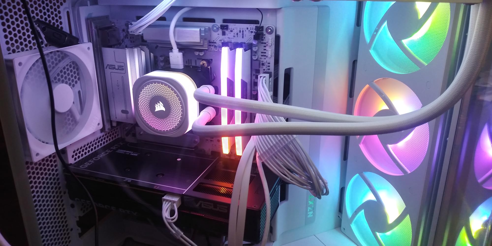 CORSAIR Vengeance RGB DDR5 RAM 32GB (2x16GB) Up to 6000MHz CL36-44-44-96 1.35V Intel XMP 3.0 Desktop Computer Memory - White (CMH32GX5M2E6000C36W) customer photo 2