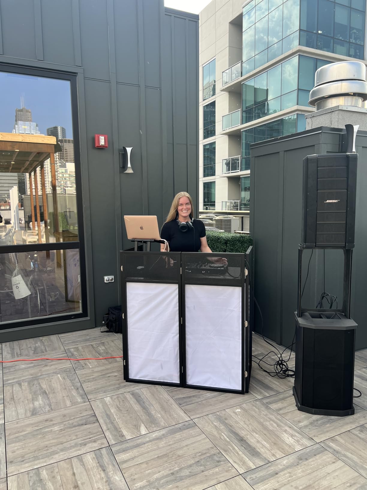 Kokorona Portable DJ Booth 43