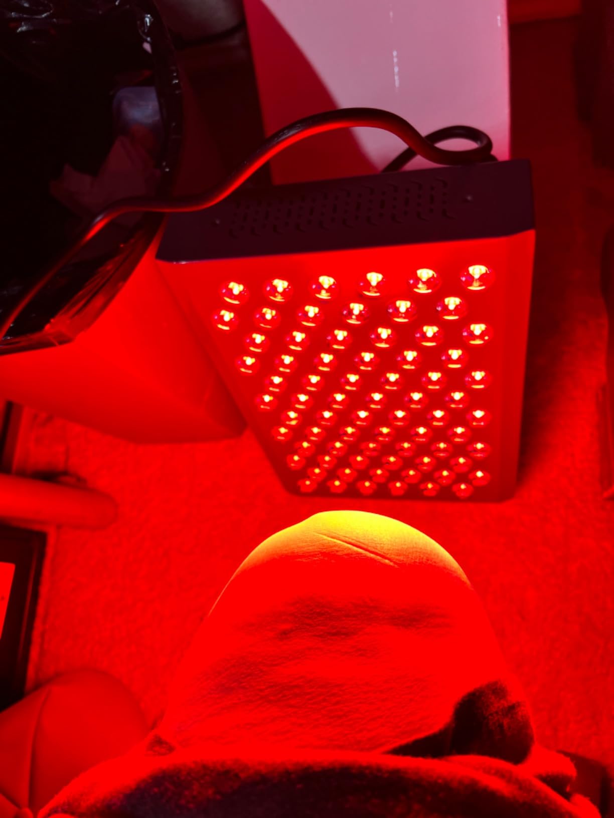 Hooga Red Light Therapy Panel Device - 630nm 660nm 810nm 850nm Red & Near Infrared Light Therapy, LED Light Therapy Lamp, 72 Quad Chip LEDs, Adjustable Brightness, Pulse Mode - ULTRA360 customer photo 2