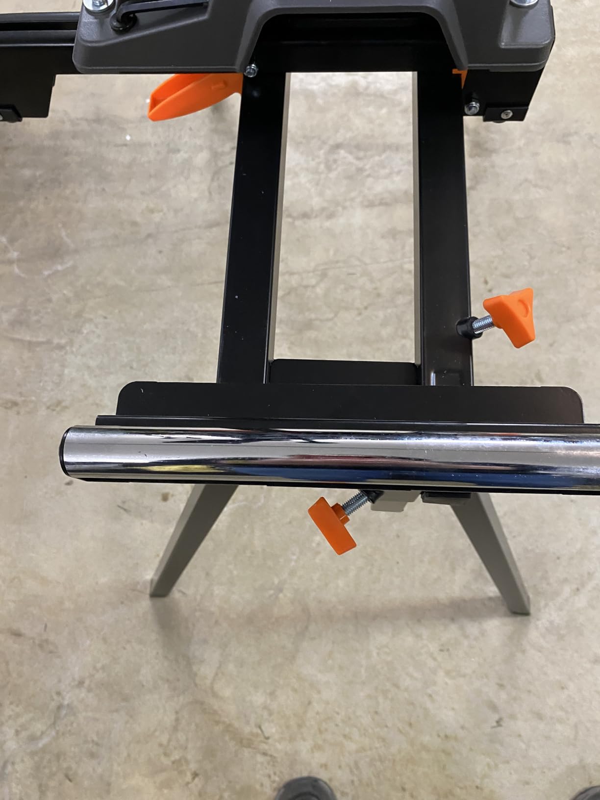 WEN Universal Collapsible Miter Saw Stand, 350-Pound Capacity (MSA200) customer photo 1