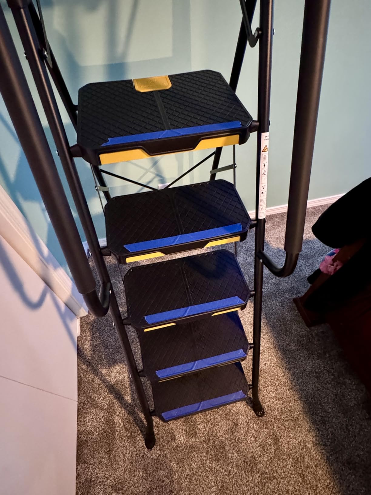 KINGRACK 5 Step Ladder, Sturdy Steel Step Stool with Anti-Slip Wide Pedals, Handrail, Safe-Lock Design, 800lbs Folding Portable Ladder for Multi-Purpose, Home, Kitchen customer photo 1
