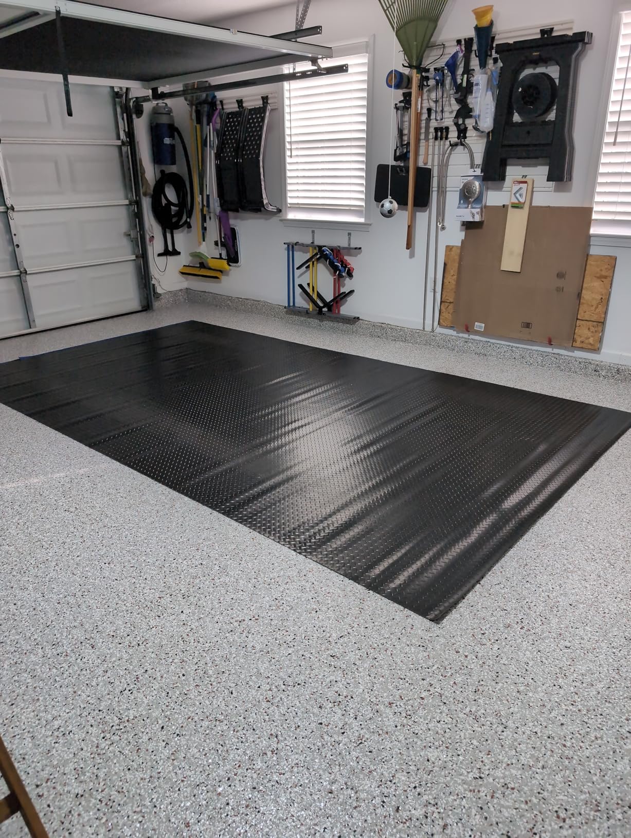 TUFFIOM 7.5 x 17 FT Garage Floor Mat, Thickened Diamond Plate PVC Garage Mats Flooring Roll for Under Car, Garage Car Parking Mats for Compact SUVS, Sports Car customer photo 1