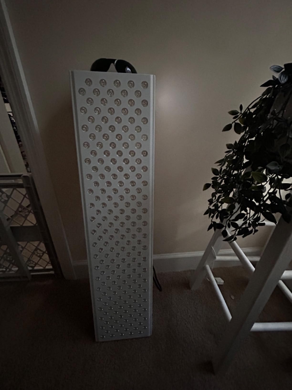 Mito Red Light - MitoMAX 2.0 Red Light Panel - Red Light Therapy for Face and Neck - Red Light & Near Infrared Red Light Therapy - At-Home Red Light Therapy for Body customer photo 2