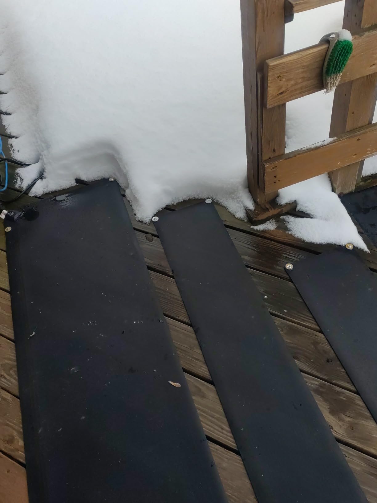 HeatTrak Heated Snow Melting Mats Starter Kit | 1 Walkway Mat, 2 Stair Mats, 1 Power Unit, and 1 Cable Extender | Heated Outdoor Mats for Walkway and Stairs customer photo 2