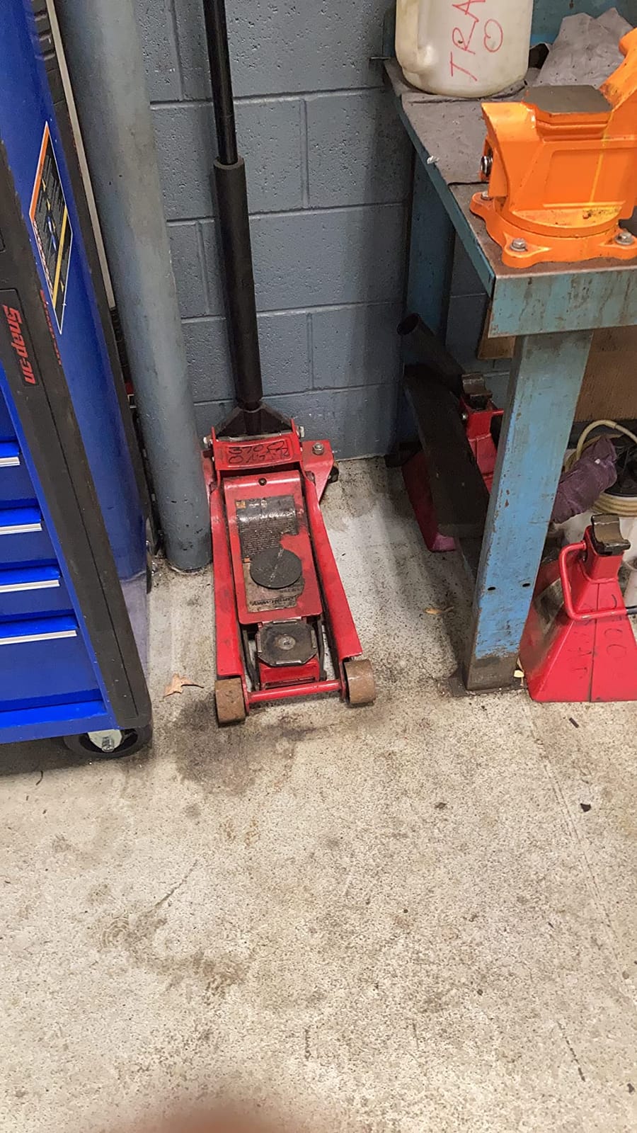 BIG RED Steel Rotating Engine Motor Stand, 3/4 Ton (1,500 lbs) Capacity with Foldable Frame, 5 Casters, 4 Adjustable Arms, 360 Degree Rotating Head, Red, AT37912-1 customer photo 1