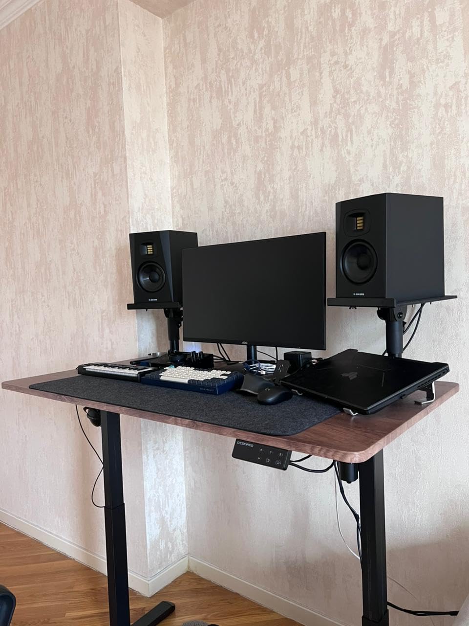 Liquid Stands Studio Monitor Stands - Music Studio Desktop Speaker Stand - 2 Pack 12x9 Clamp-on Adjustable Short or Tall Speaker Support for Music Booth Desk Audio Monitor Stand Mount with Tilt customer photo 2