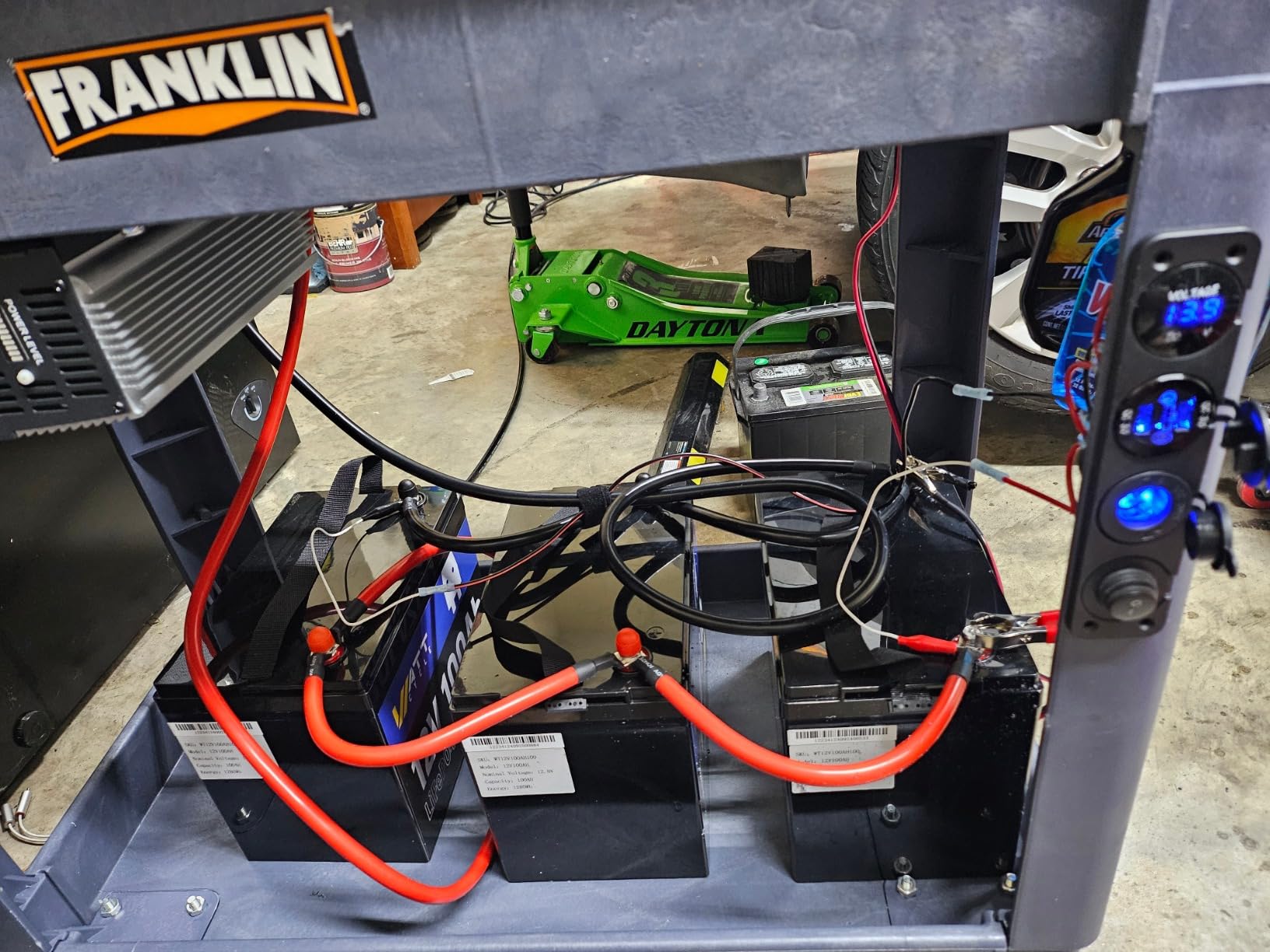 Wattcycle 12V 100Ah LiFePO4 Lithium Battery - BCI Group 24, 15000 Cycles, Built-in 100A BMS, Low-Temperature Protection - Ideal for RVs, Golf Cart, Home Energy Storage, Boats and Marine Applications customer photo 1