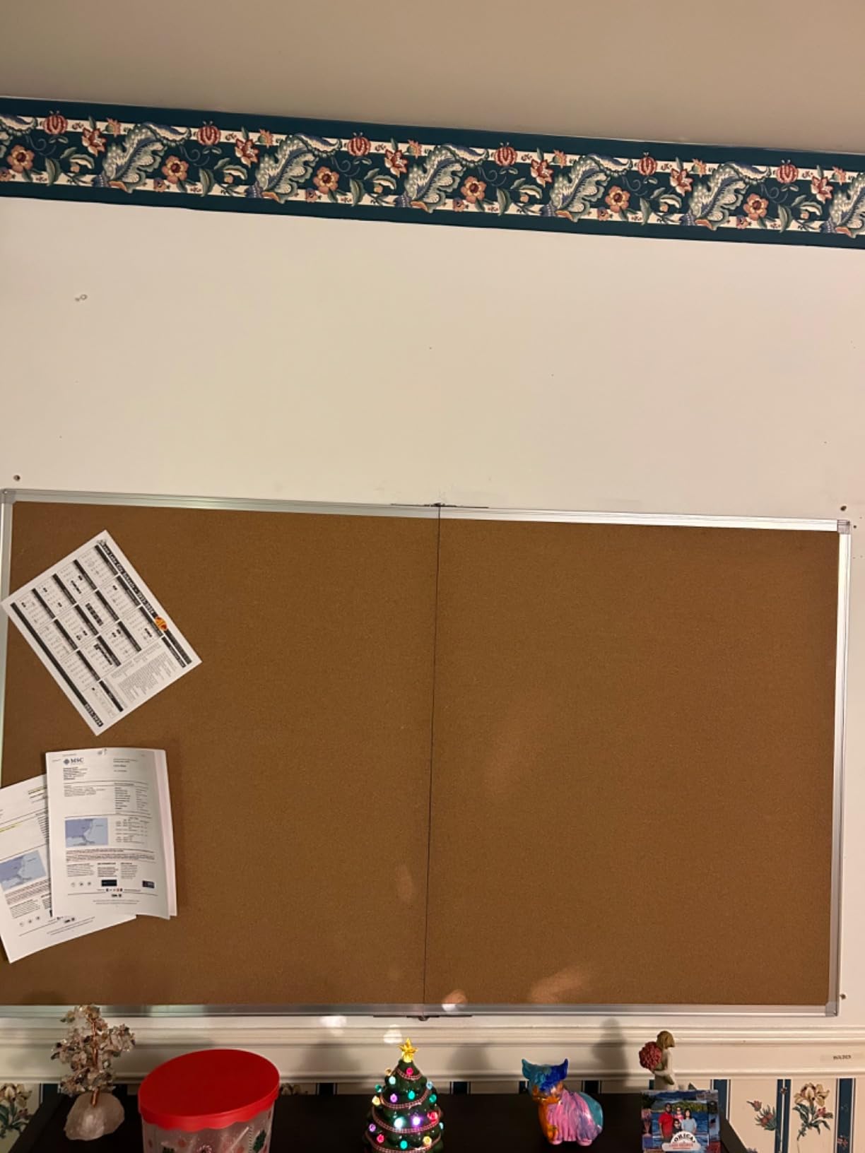 Maxtek Cork Board 48 x 36 in, Large Bulletin Board for Wall Aluminum Framed | 4'X 3' Corkboard Foldable Wall Mount Design, Pin Memo Notice Board for Office, Home, School, and Wall Display, Silver customer photo 1