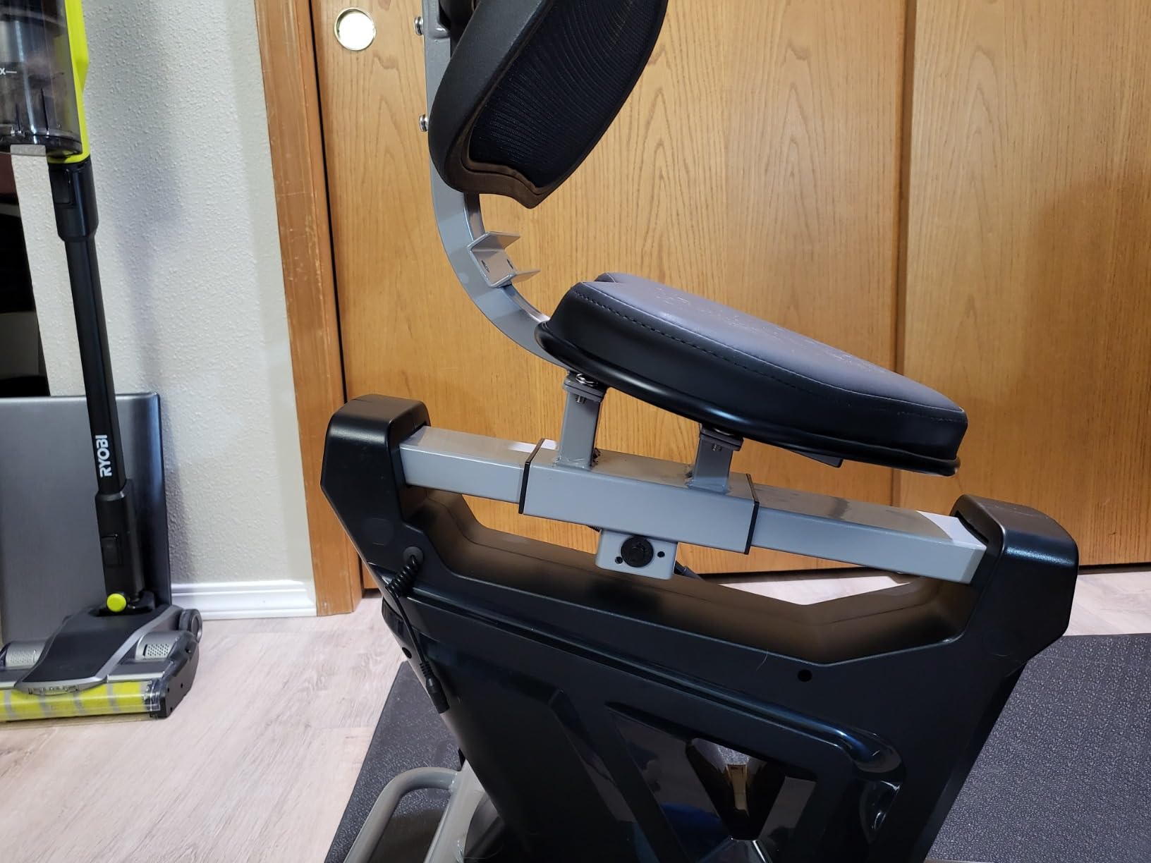 Recumbent Exercise Bike for Seniors - 400LB Weight Capacity Recumbent Bikes with Comfortable Seat, Pulse Sensor, 16-level Resistance, LCD Monitor customer photo 2