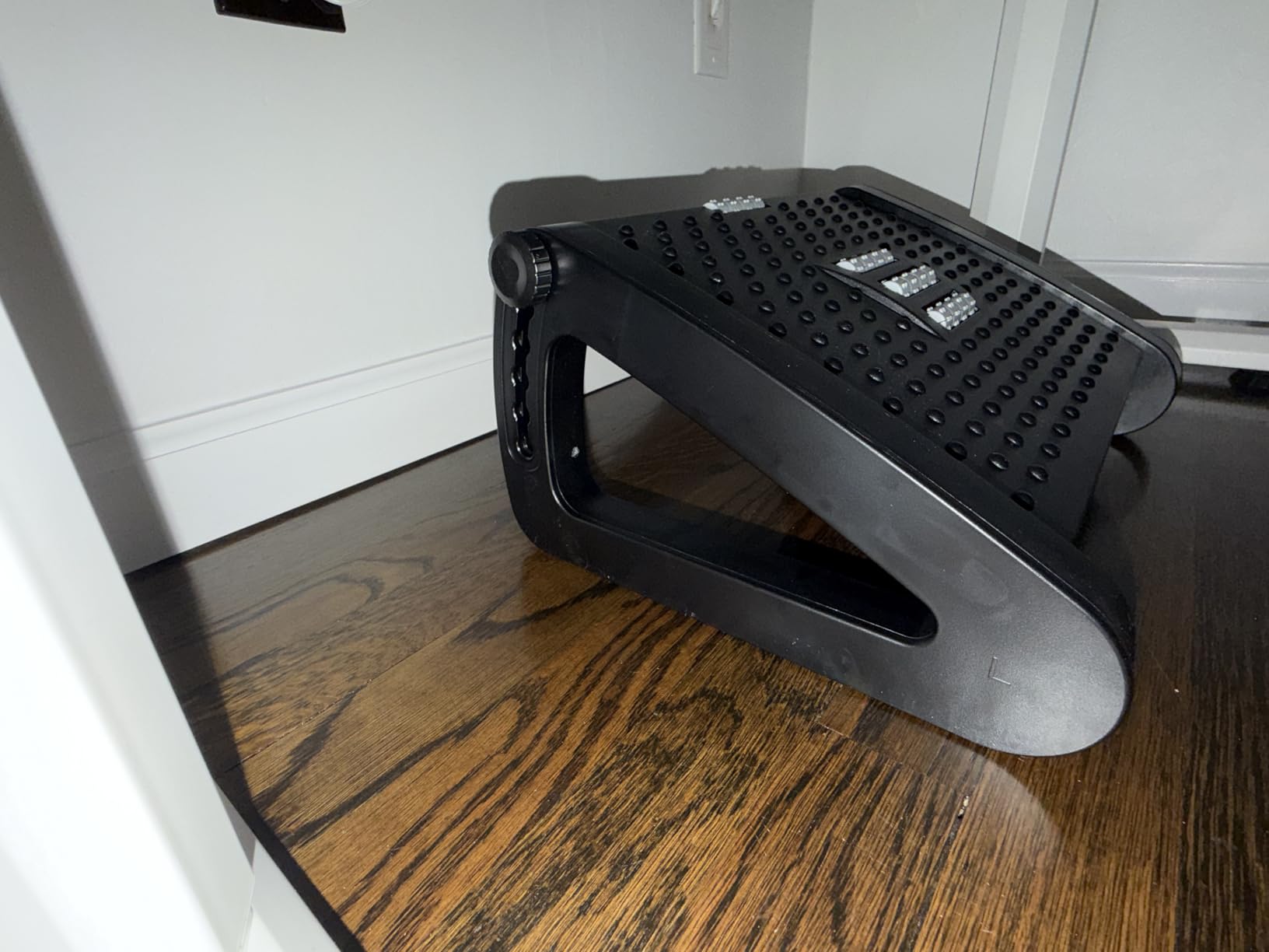CasaZenith Foot Rest, Six Heights Adjustable Foot Rest for Under Desk at Work, Ergonomic Foots Stool for Under Office Desks, Under Desk Footrest with Foot Massage Roller, Chair Footrest for Leg Rests customer photo 1