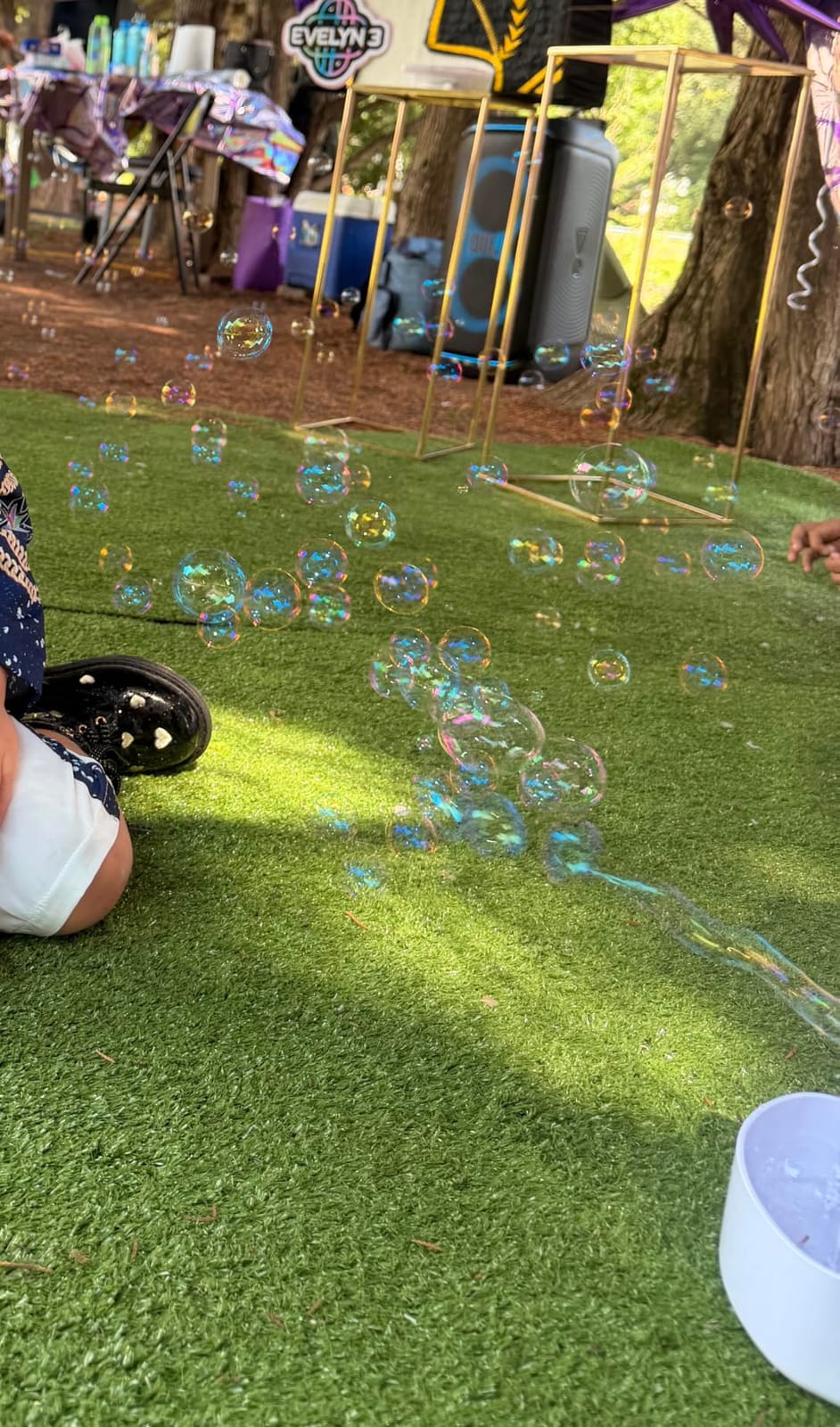 Bubble Machine, Automatic 18000+ Per Minute Big Bubbles Blower Maker for Kids Toddlers with 2 Speeds,6 Wands,Operated by Plugin or Batteries for Outdoor/Indoor Birthday Parties,Wedding (Black) customer photo 2