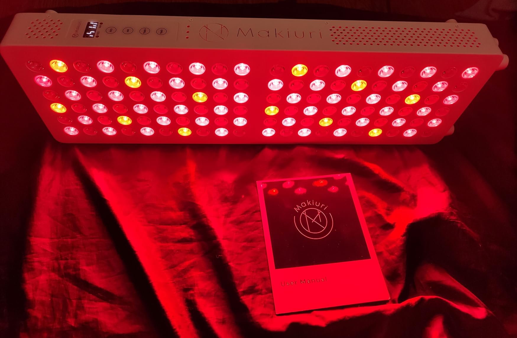 Makiuri Clinical Grade Red Light Panel 300 LEDs | Red & NIR (Black Neptune) | Targets Full Body with 5 Wavelengths (630 nm, 660nm, 810nm, 830nm, 850nm) customer photo 2