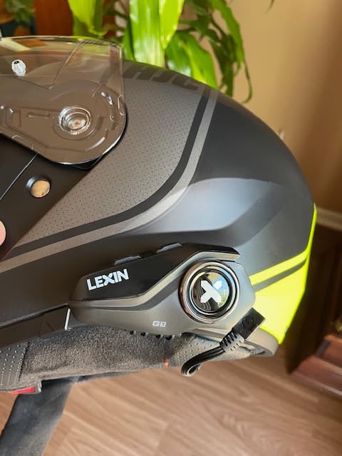 LEXIN G1 Motorcycle Bluetooth Headset, 40mm Helmet Speakers, Dual Mics | Hands-Free Calls, Music & GPS, IP67 Waterproof, 800mAh Battery, 4 Interchangeable Faceplates, Universal Helmet Fit customer photo 1