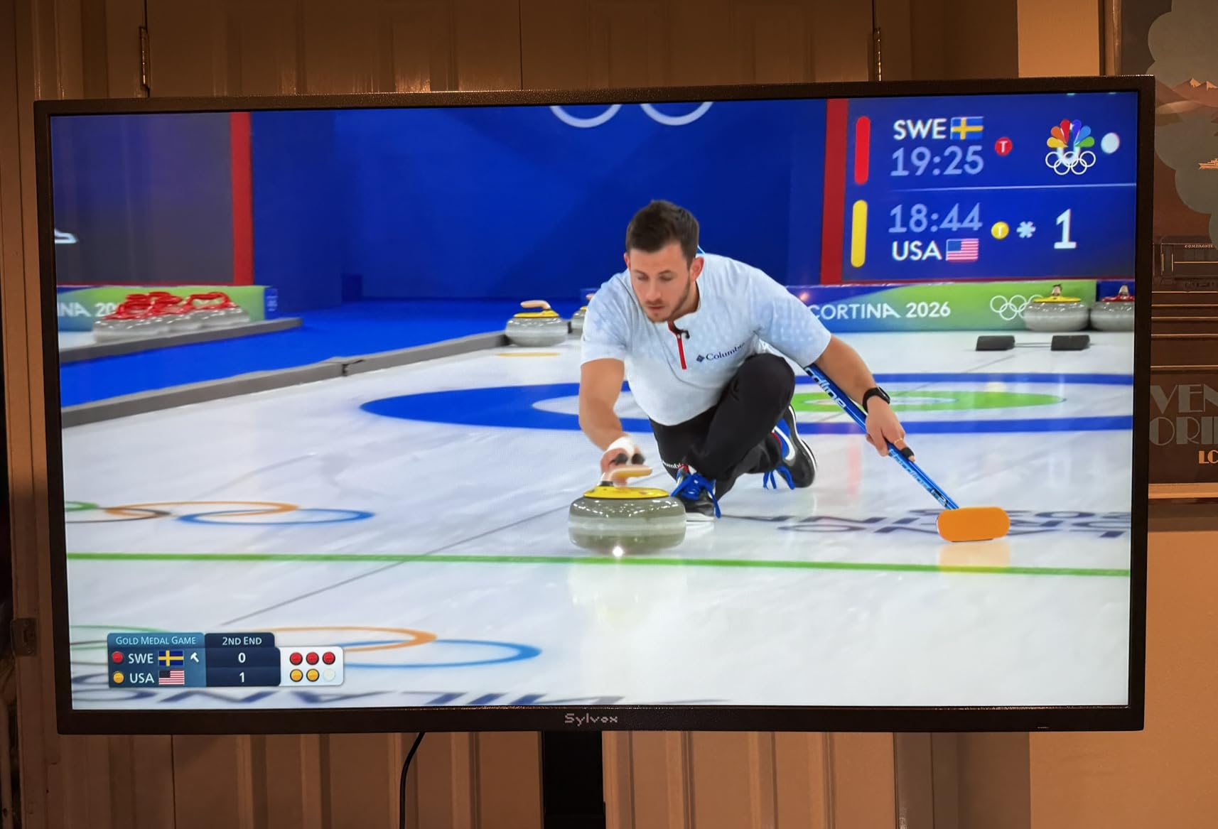 SYLVOX 55'' Outdoor TV, Superior Brightness of 2000 Nits for Full Sun, Upgraded IP56 Waterproof Anti-Glare Matte Finish, 4K HDR10 with Dolby Atmos Smart Google TV (Pool Pro 3.0) customer photo 2