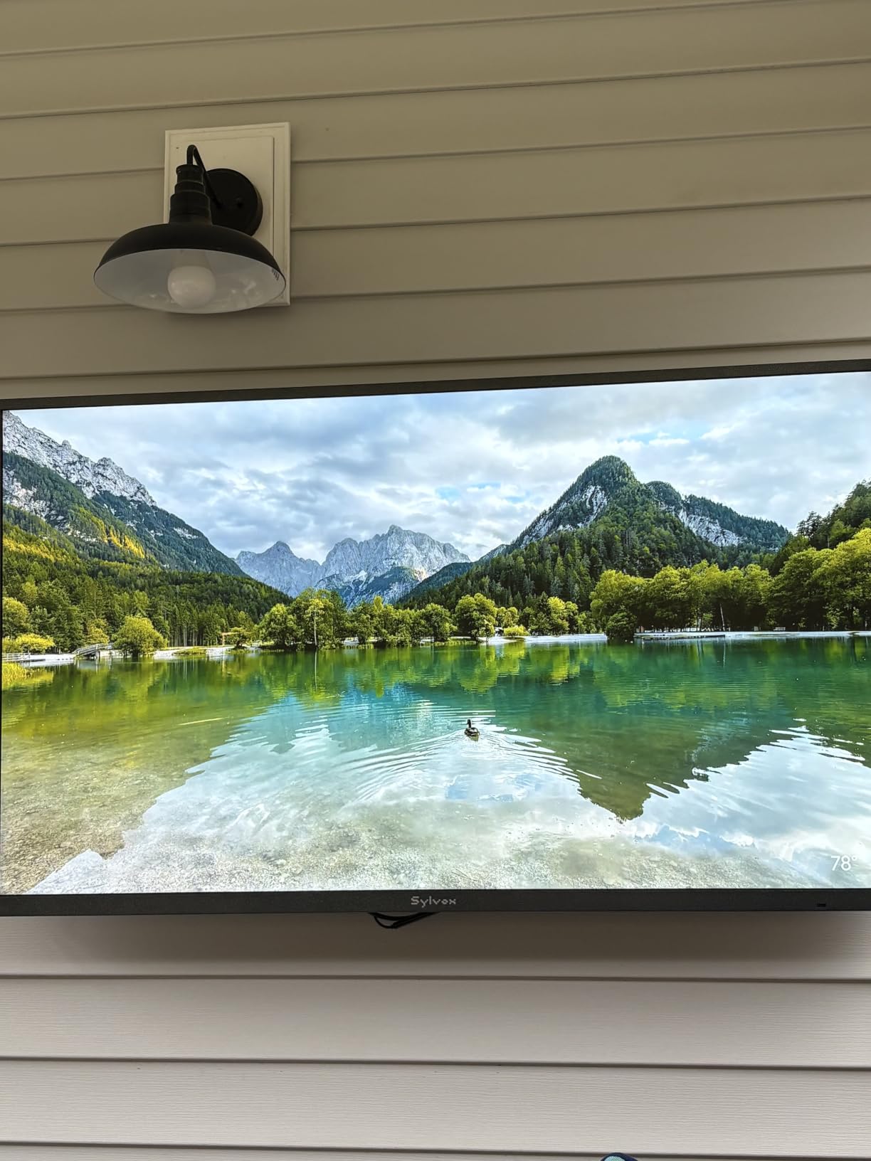 SYLVOX Outdoor TV, 65 inch Smart Waterproof Outdoor TV, 4K UHD Weatherproof | IP56, Support Dolby Vision Atmos, Google Cast, 1000 nit Brightness for Outside Partial Sun & Full Shade (Deck Pro 3.0 /2026) customer photo 2