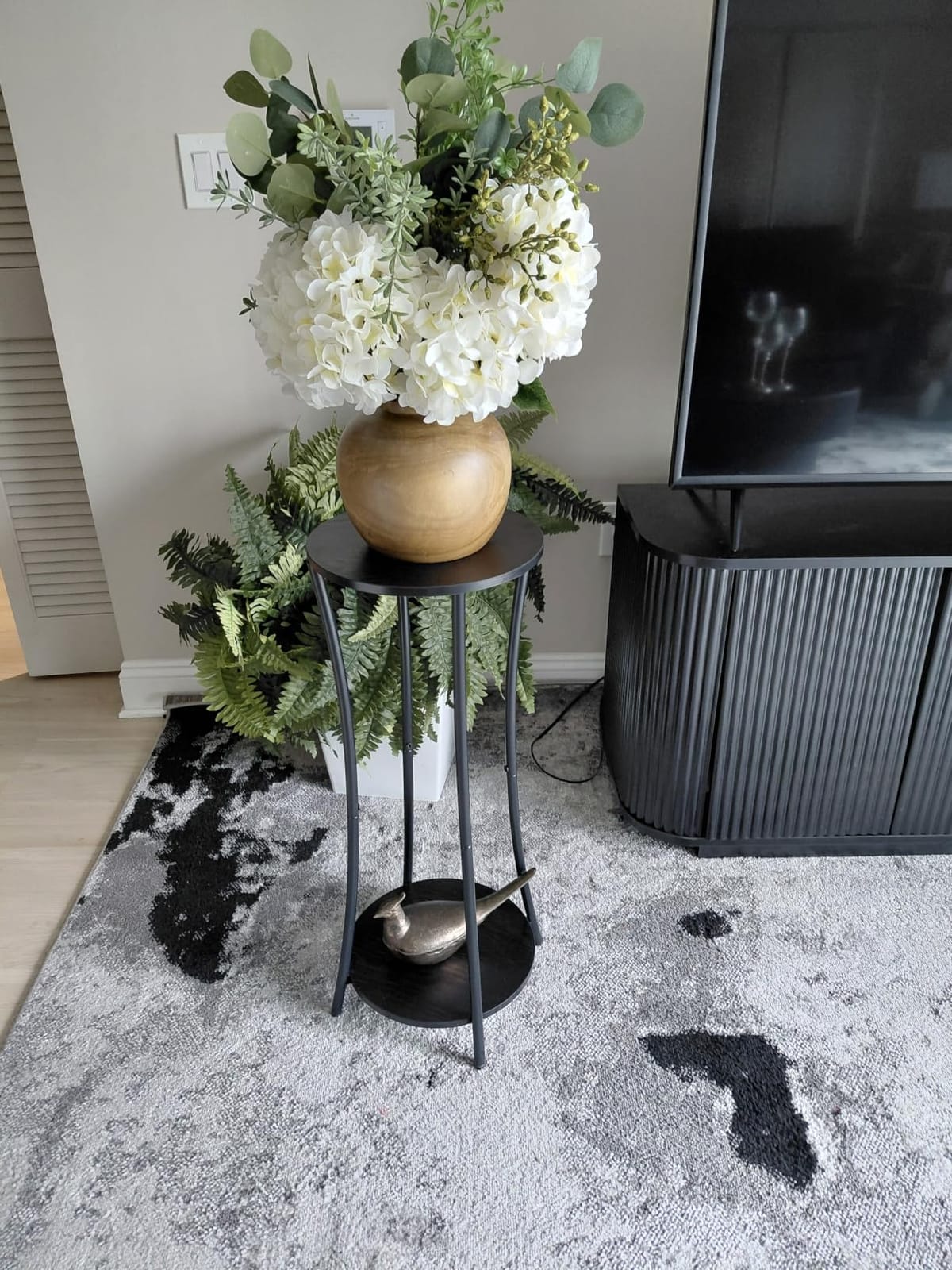 YINMIT Plant Stand Indoor, 2 Tier Round Potted Holder Rack, Flower Pot Stand Shelf, Round Supports Rack, Corner Plant Shelf for Balcony Garden Patio Living Room, Brown customer photo 1