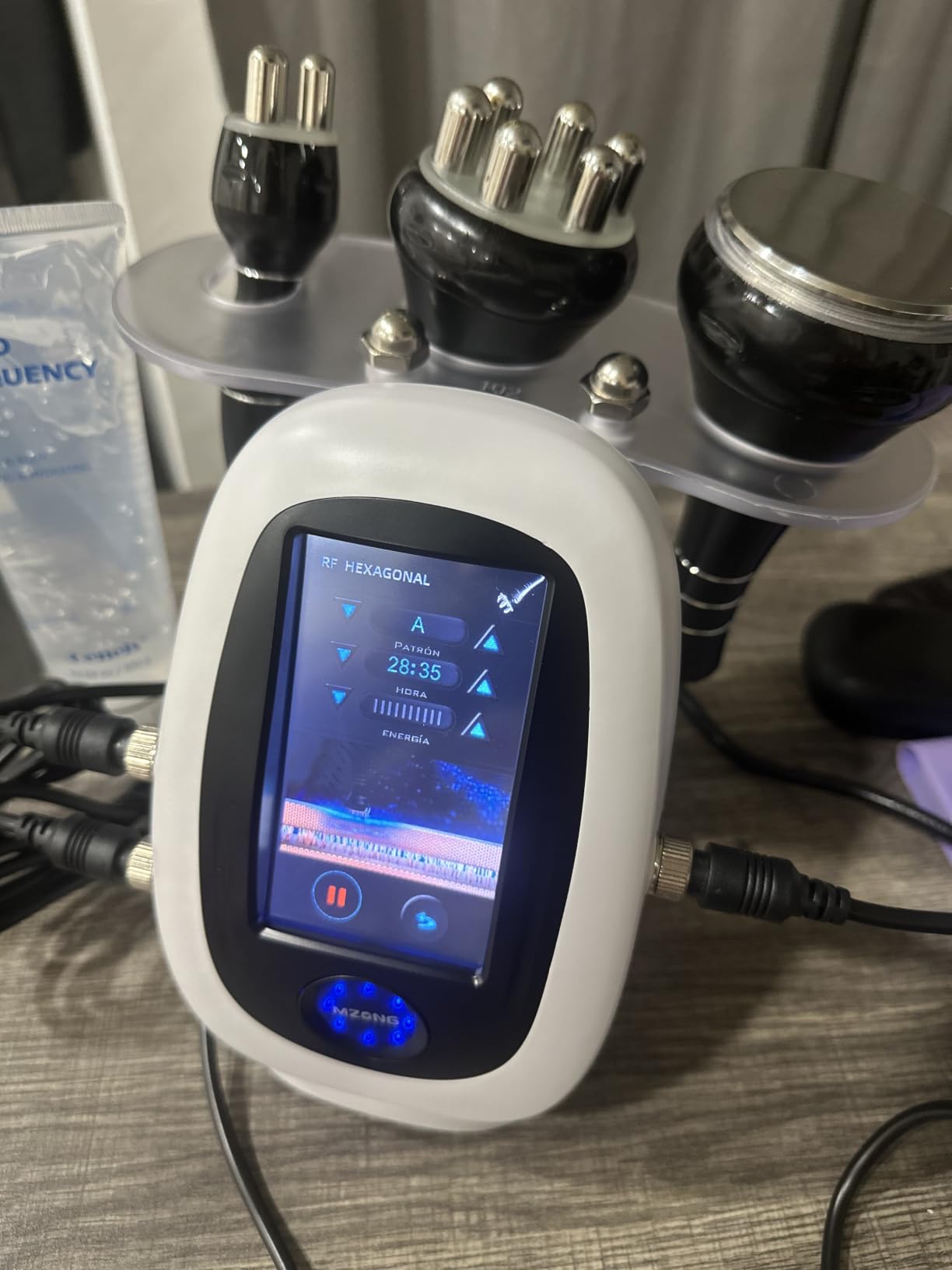 Radio Frequency Skin Care Device for Skin Wrinkles Reduction Radio Frequency for Wrinkle Remover Professional RF Beauty Device 1MHz Bi-Polar customer photo 1