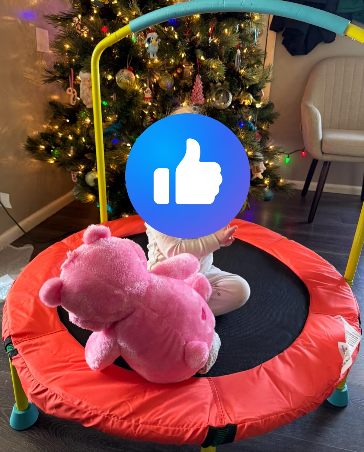 Fisher-Price 3-Foot Mini Trampoline, WonderJump 36-Inch Round Indoor Toddler Kids Trampoline with Stabilizing Handlebar customer photo 1