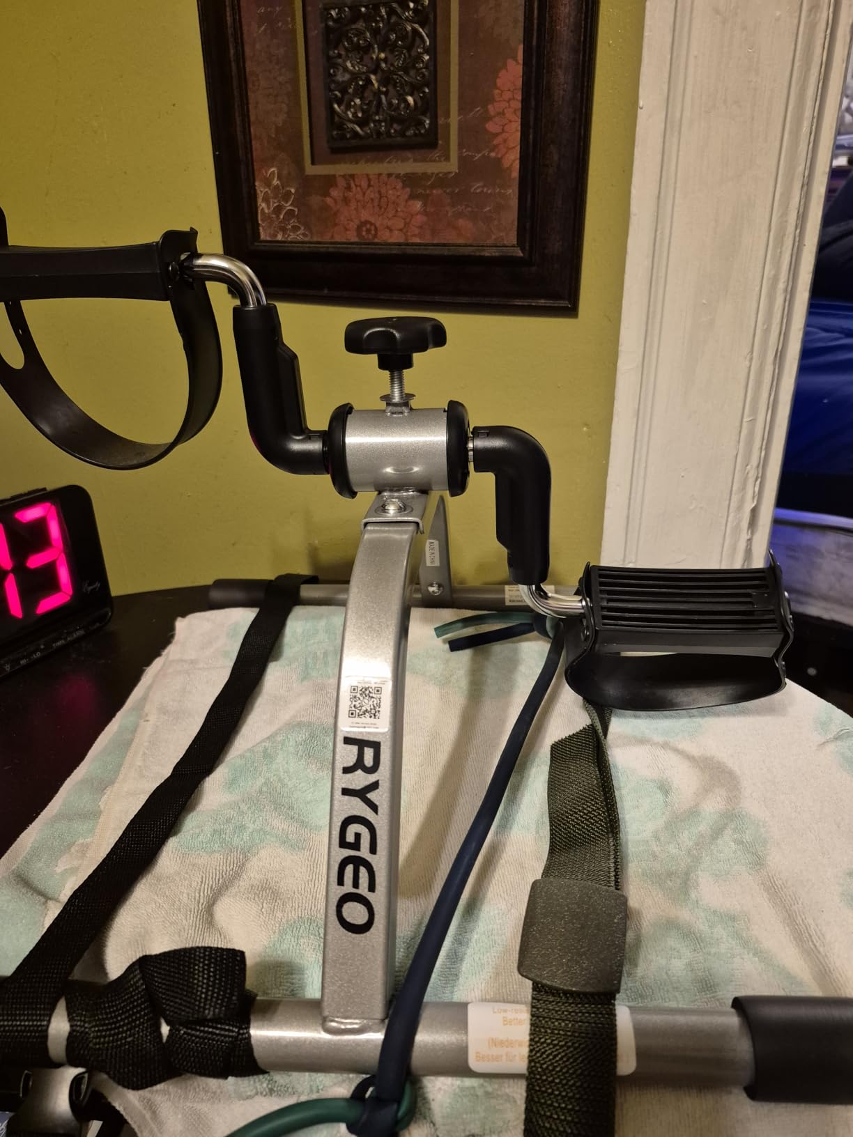 RYGEO Pedal Exerciser Mini Exercise Bike for Leg and Arm Recovery Exercise Lightweight and Portable Floor Bike customer photo 2